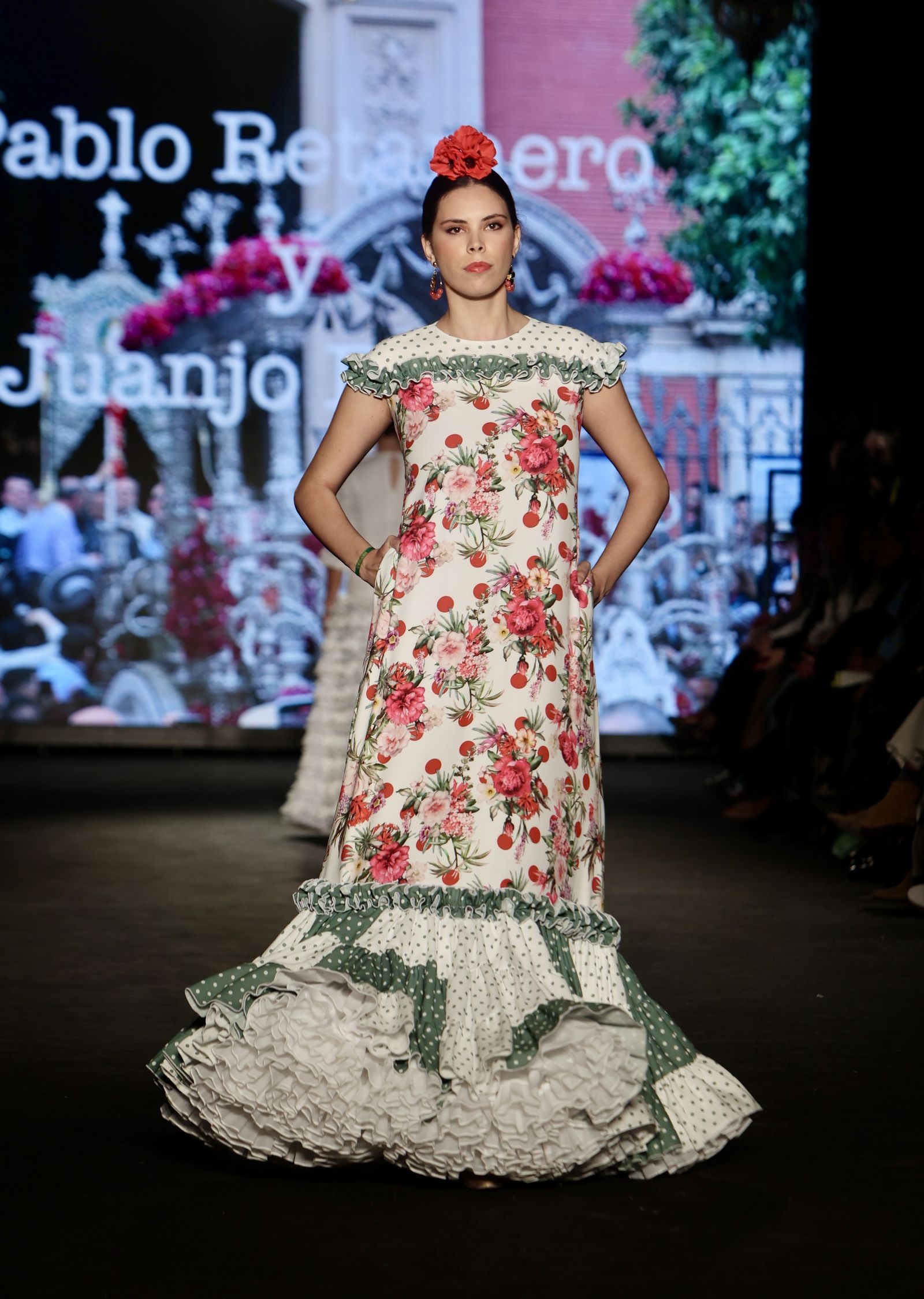 Desfile de la Hermandad del Rocío de Sevilla en We Love Flamenca 2024, todas las fotos