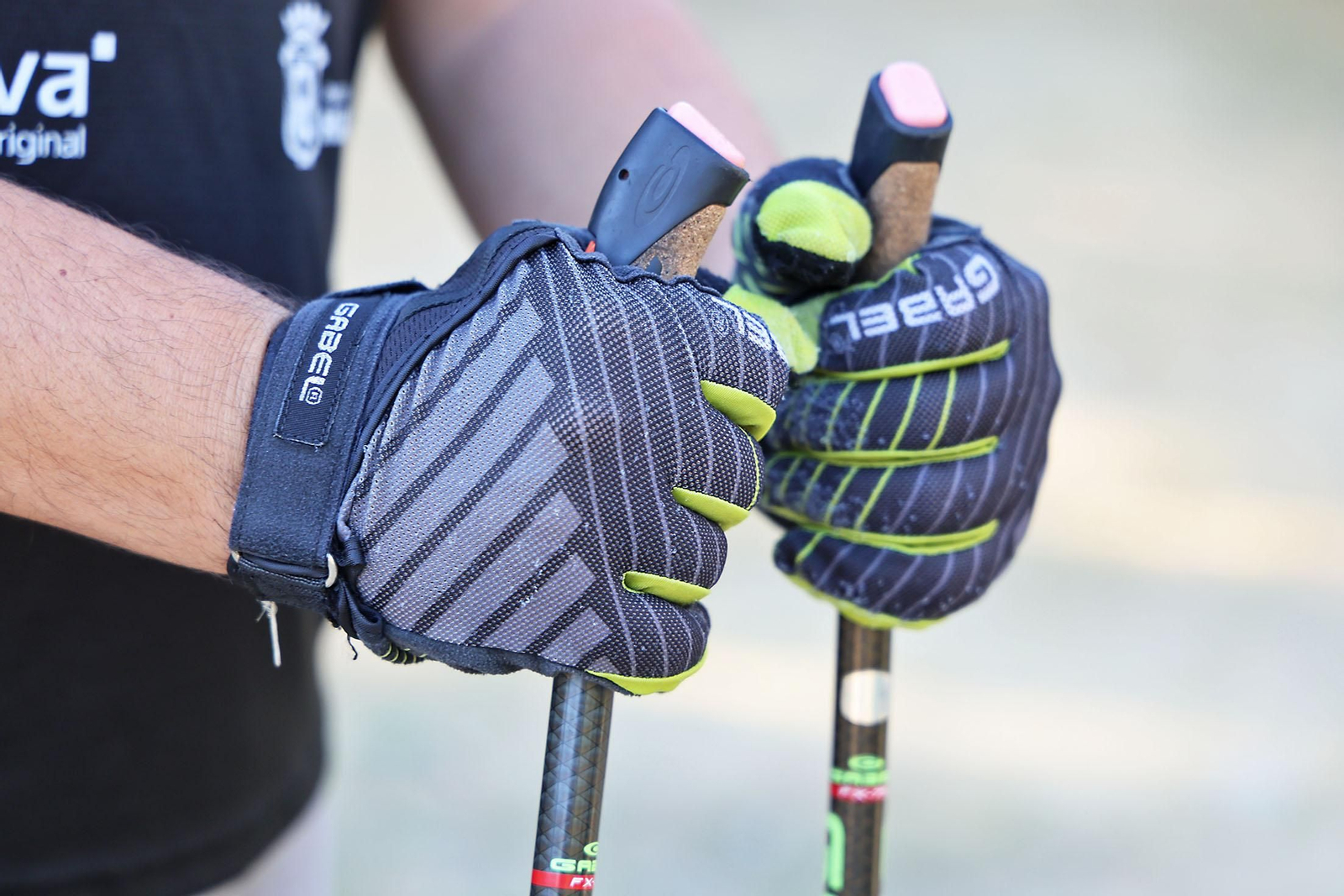 Imágenes de un entrenamiento de marcha nórdica del CD Multideportes