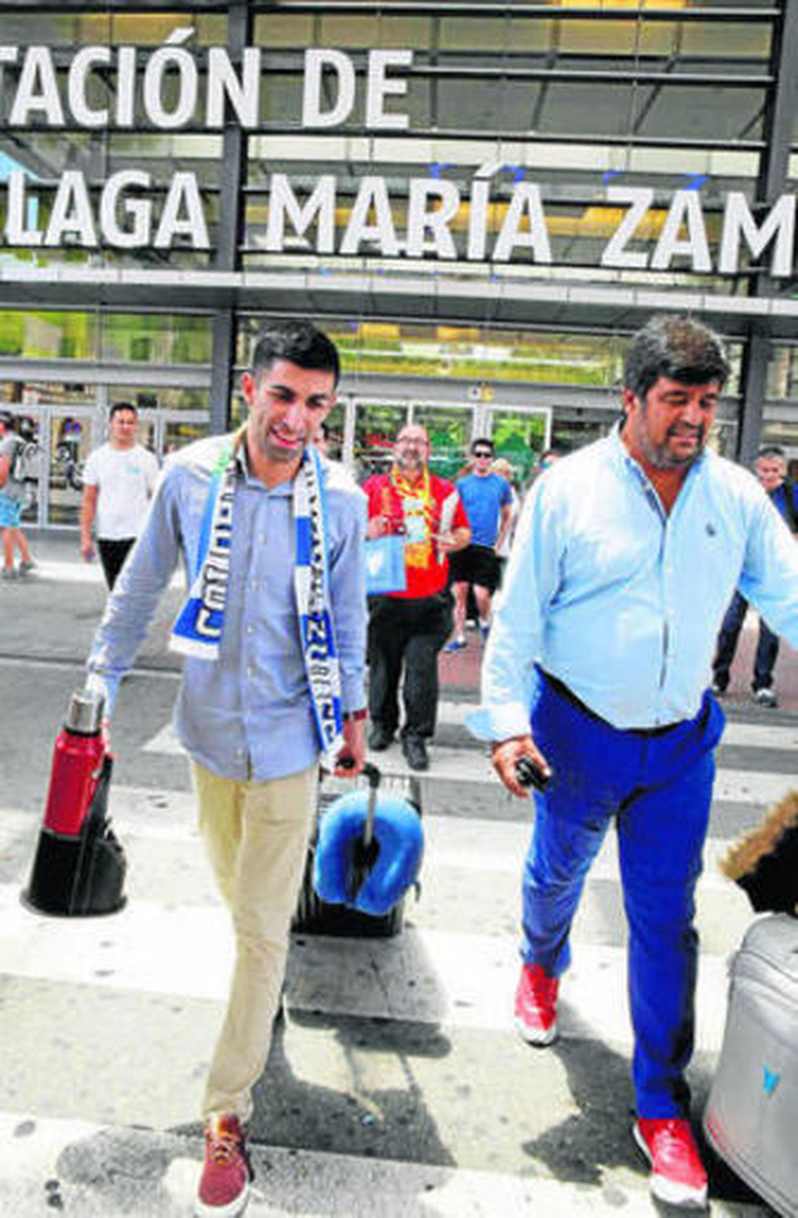 Michael Santos, con uno de sus agentes, José Luis Zalazar.