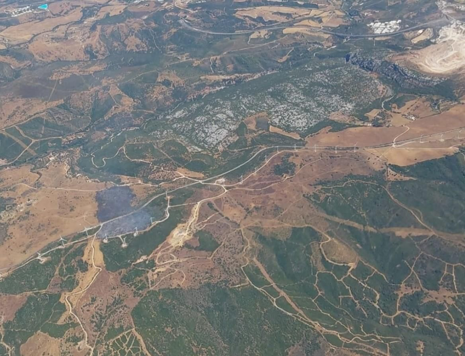 Arde un paraje de Casares en un incendio forestal