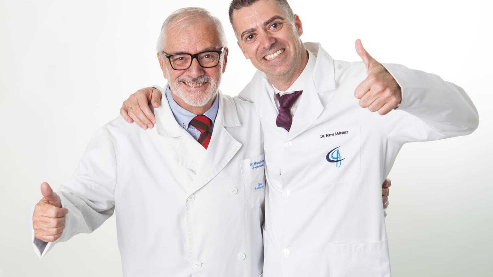 Manuel Ferrer Ayza y su hijo Manuel Ferrer Márquez, ambos cirujanos.