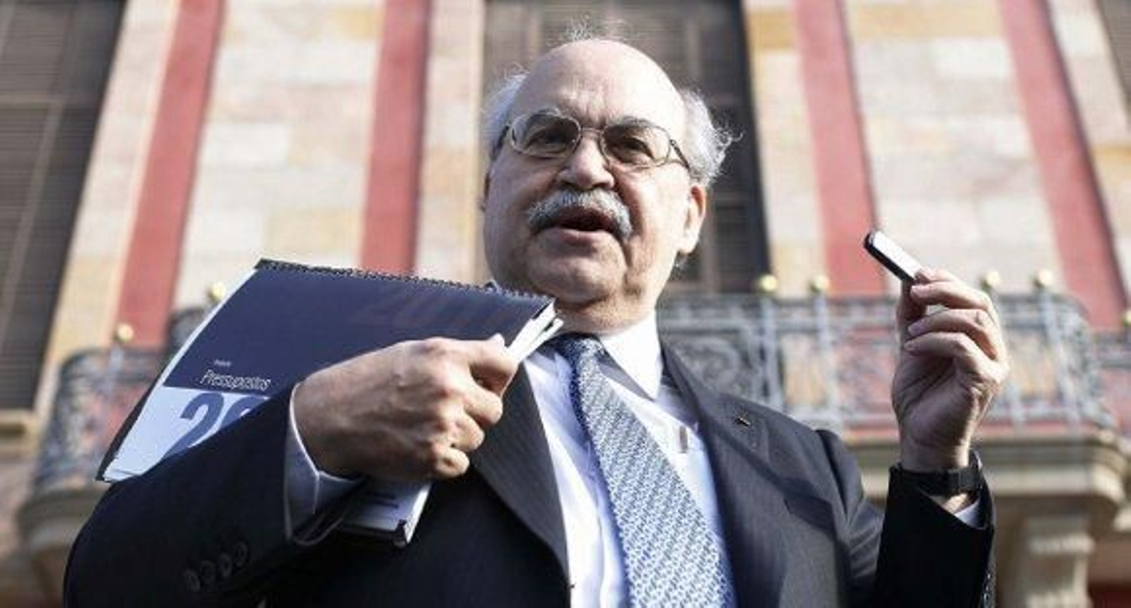 Cataluña fía el cumplimiento del déficit para 2015 a obtener 2.500 millones del Gobierno