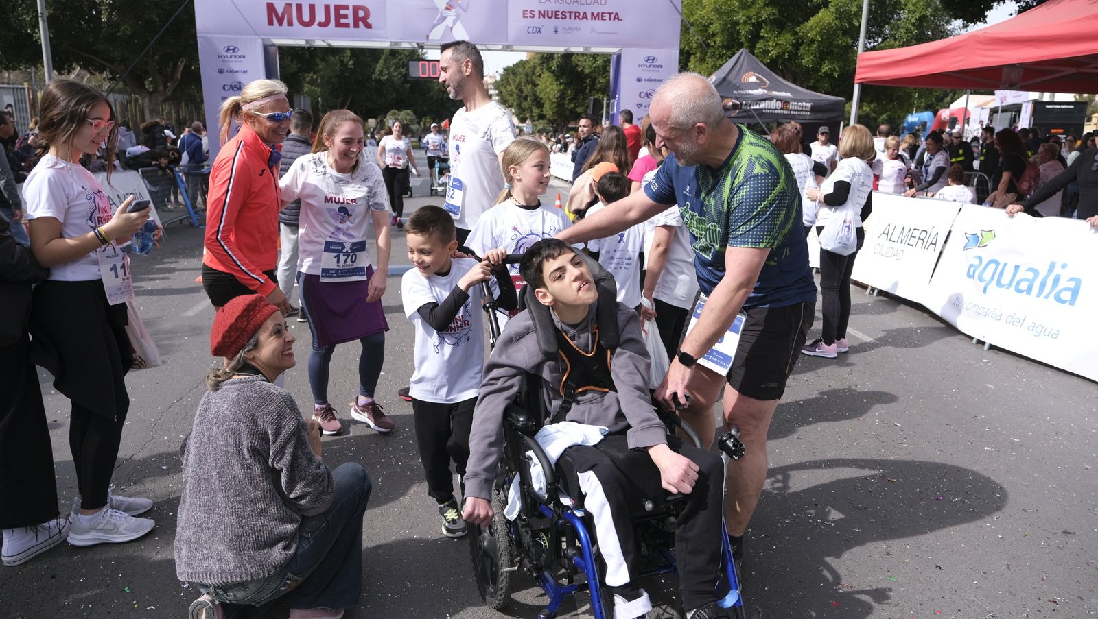 Imágenes de la Carrera de la Mujer 2023 en Almería