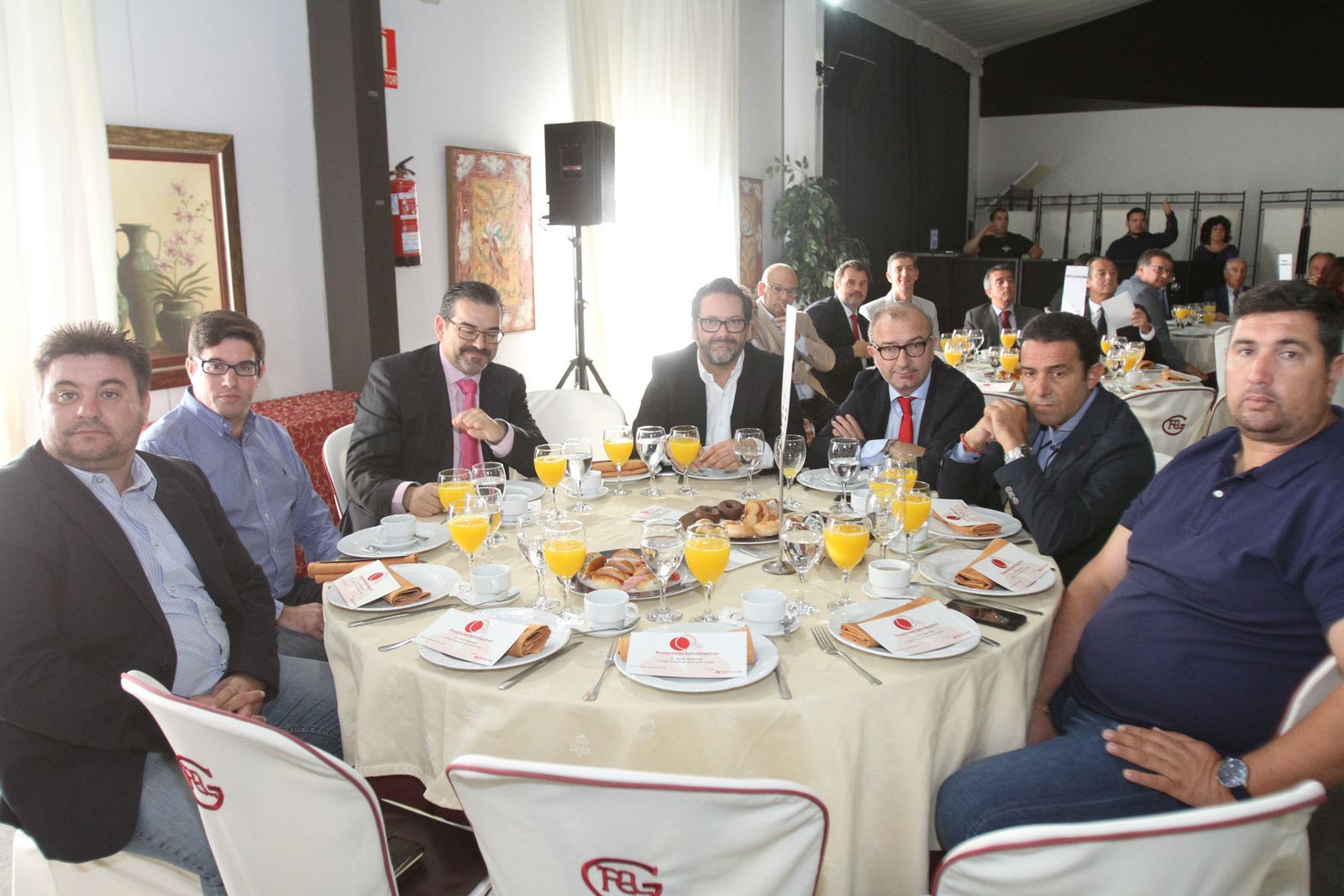 Imágenes del Desayuno Informativo del Grupo Joly con Javier Targhetta