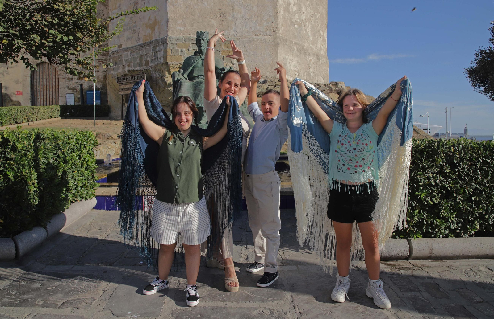 Fotos del calendario benéfico 2025 de Besana Asociación Síndrome de Down Campo de Gibraltar