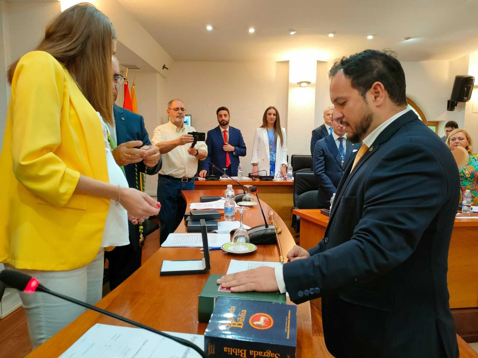 La investidura de Miguel Alconchel como alcalde de Los Barrios, en imágenes