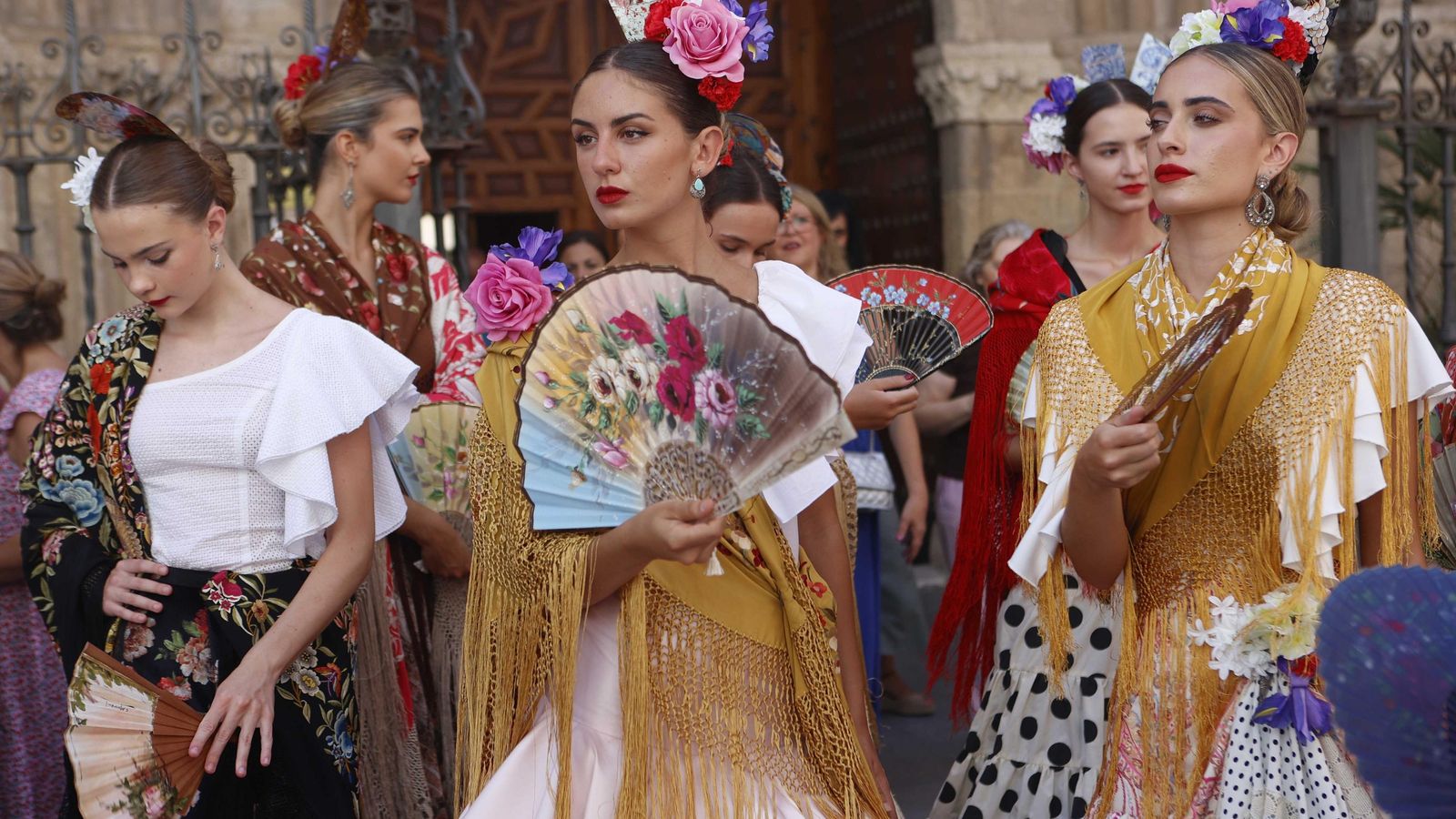 Broche flamenco en Santa Ana para terminar  la Velá
