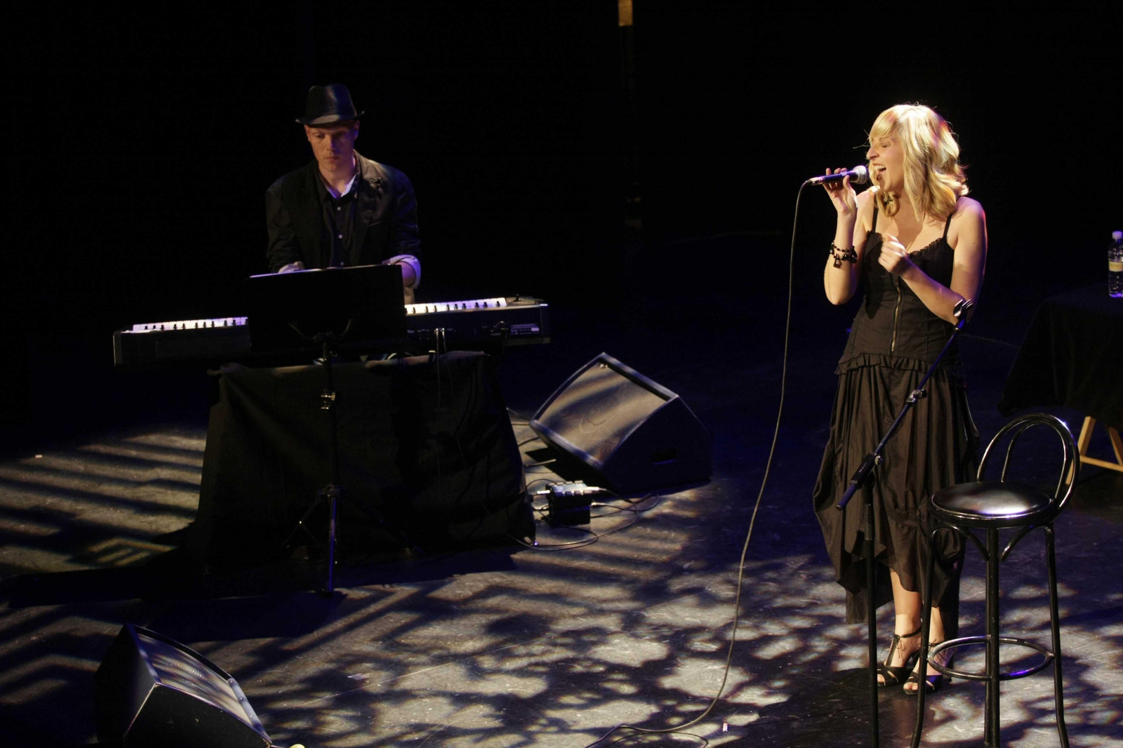 Actuación de una pasada edición de 'Abril para vivir'.