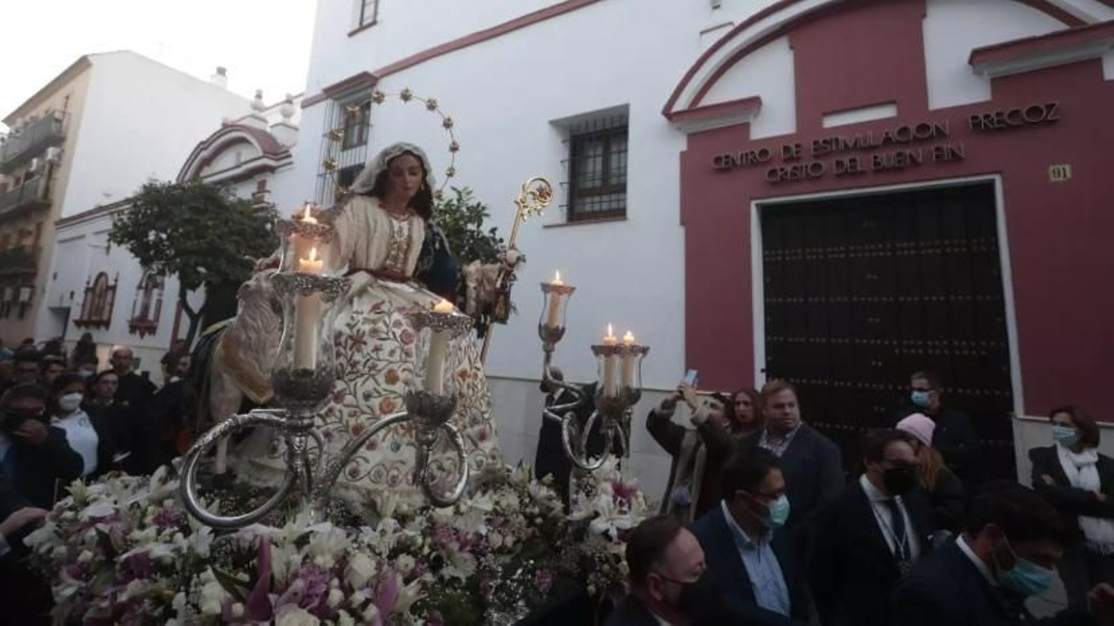La Pastora de San Antonio saldrá en rosario vespertino este sábado si el tiempo lo permite