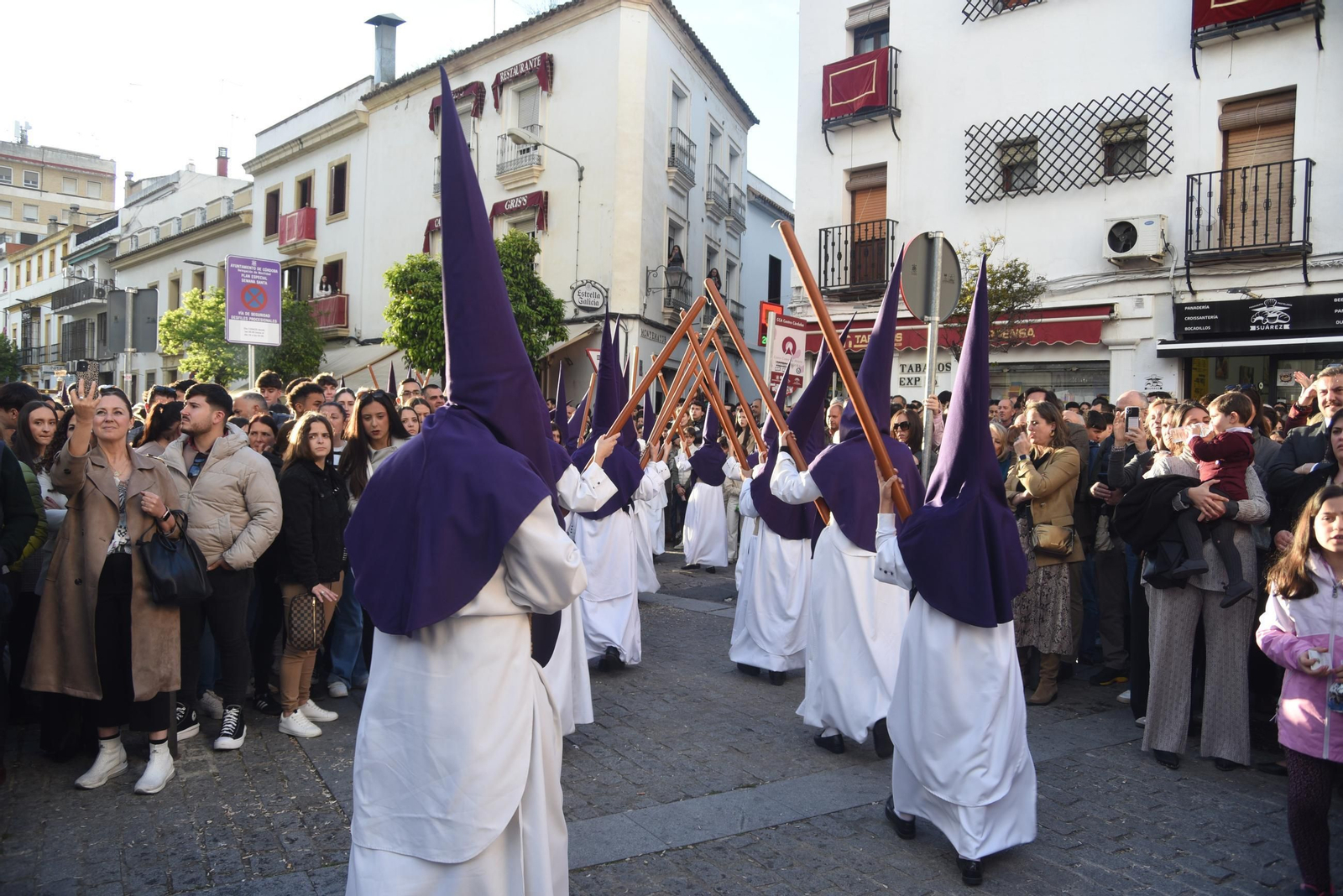 La procesión de la Santa Faz de Córdoba, en imágenes