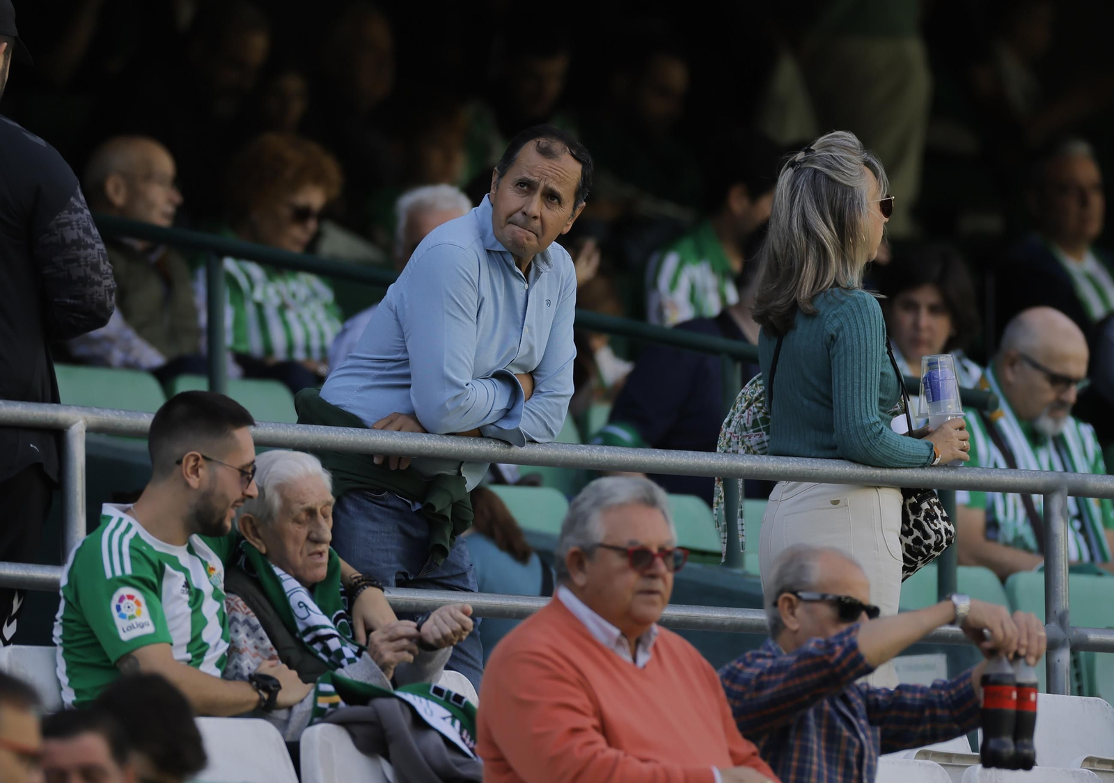 Búscate en las fotos del Betis - Celta