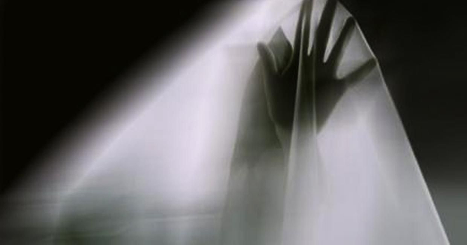 En una sesión de ouija se manifestó el “espíritu” de una mujer que decía haber muerto allí.