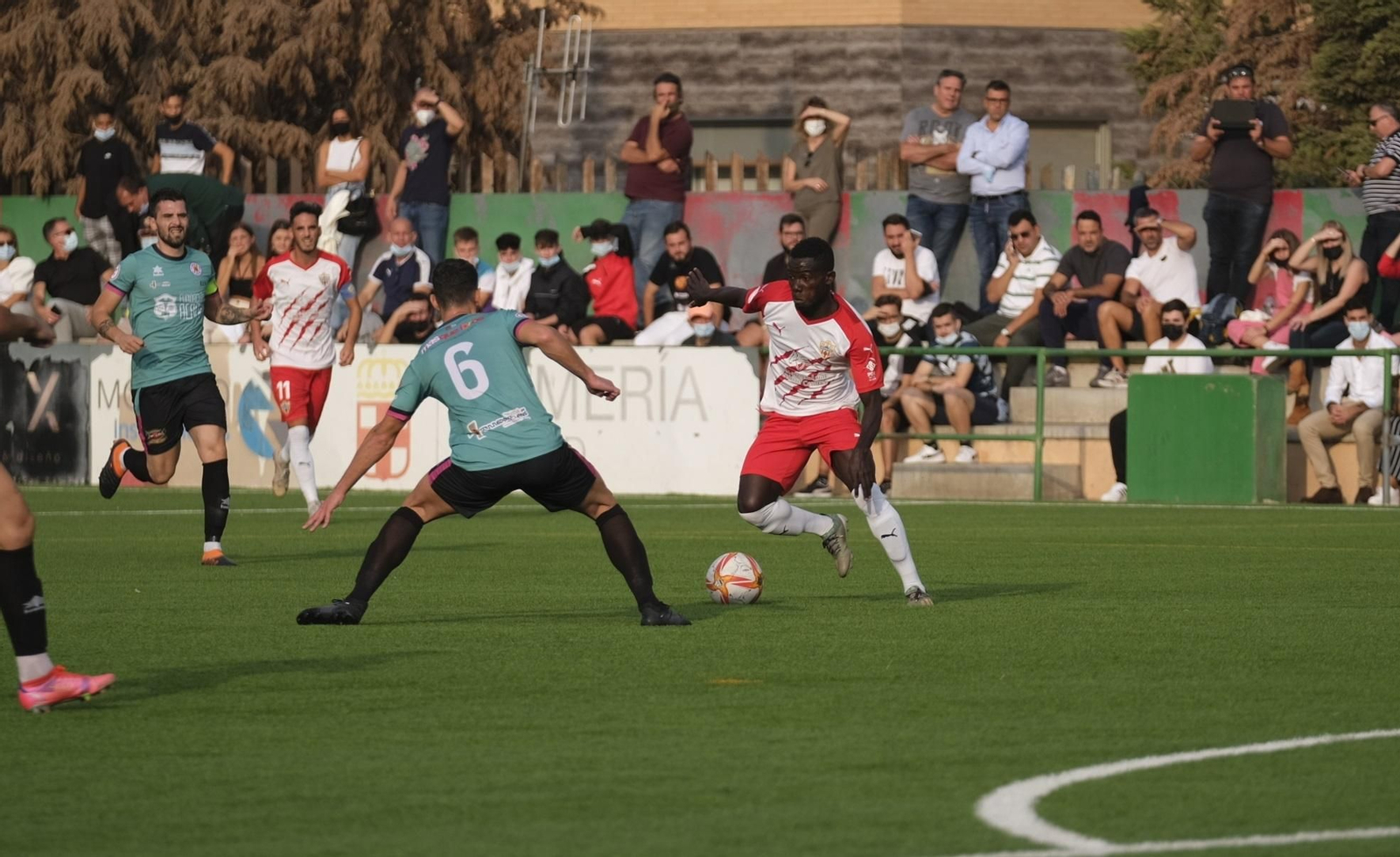 Con la miel en los labios para el filial (2-2)