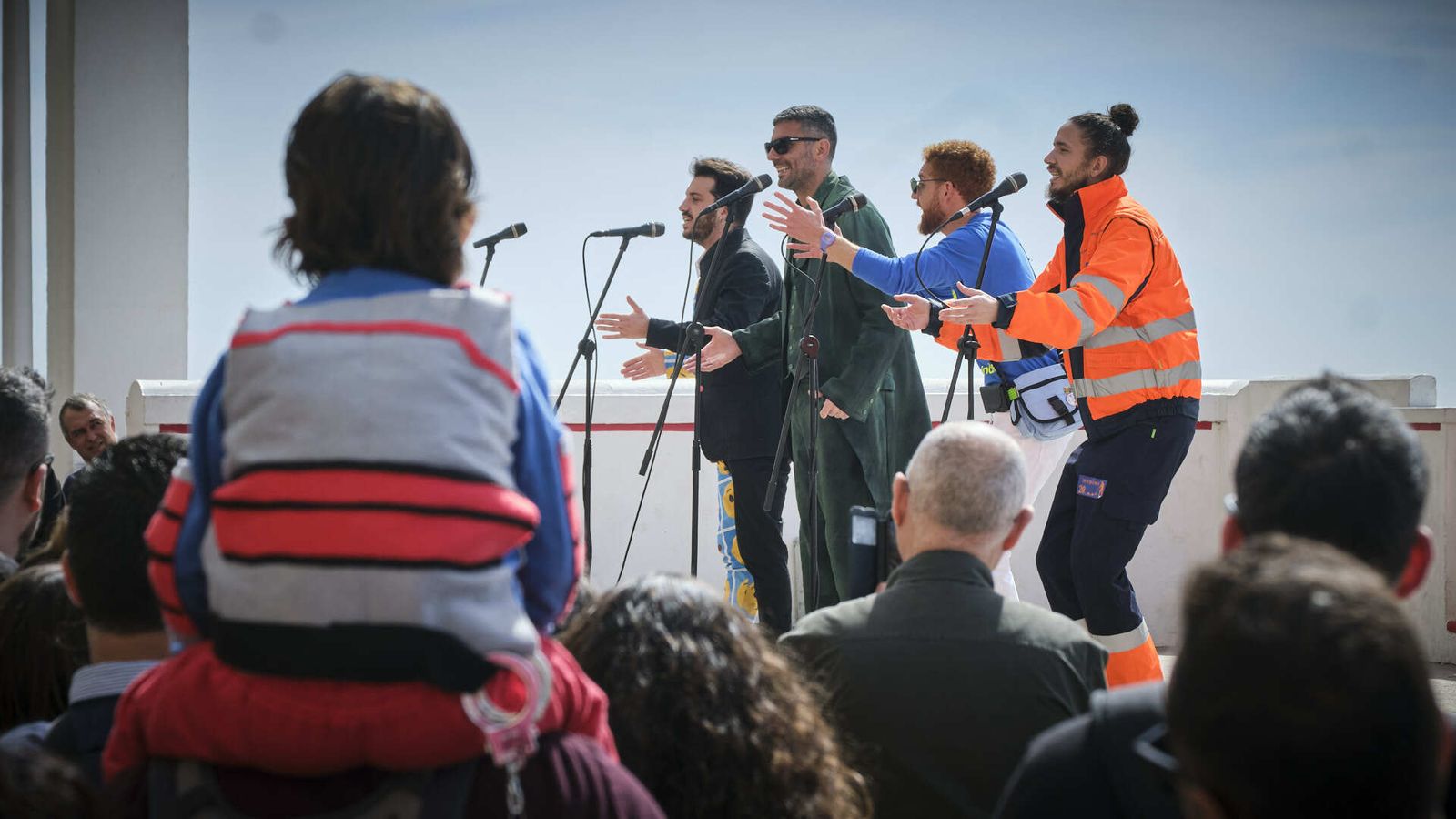 Batalla de Coplas en el Paseo Marítimo de Cádiz