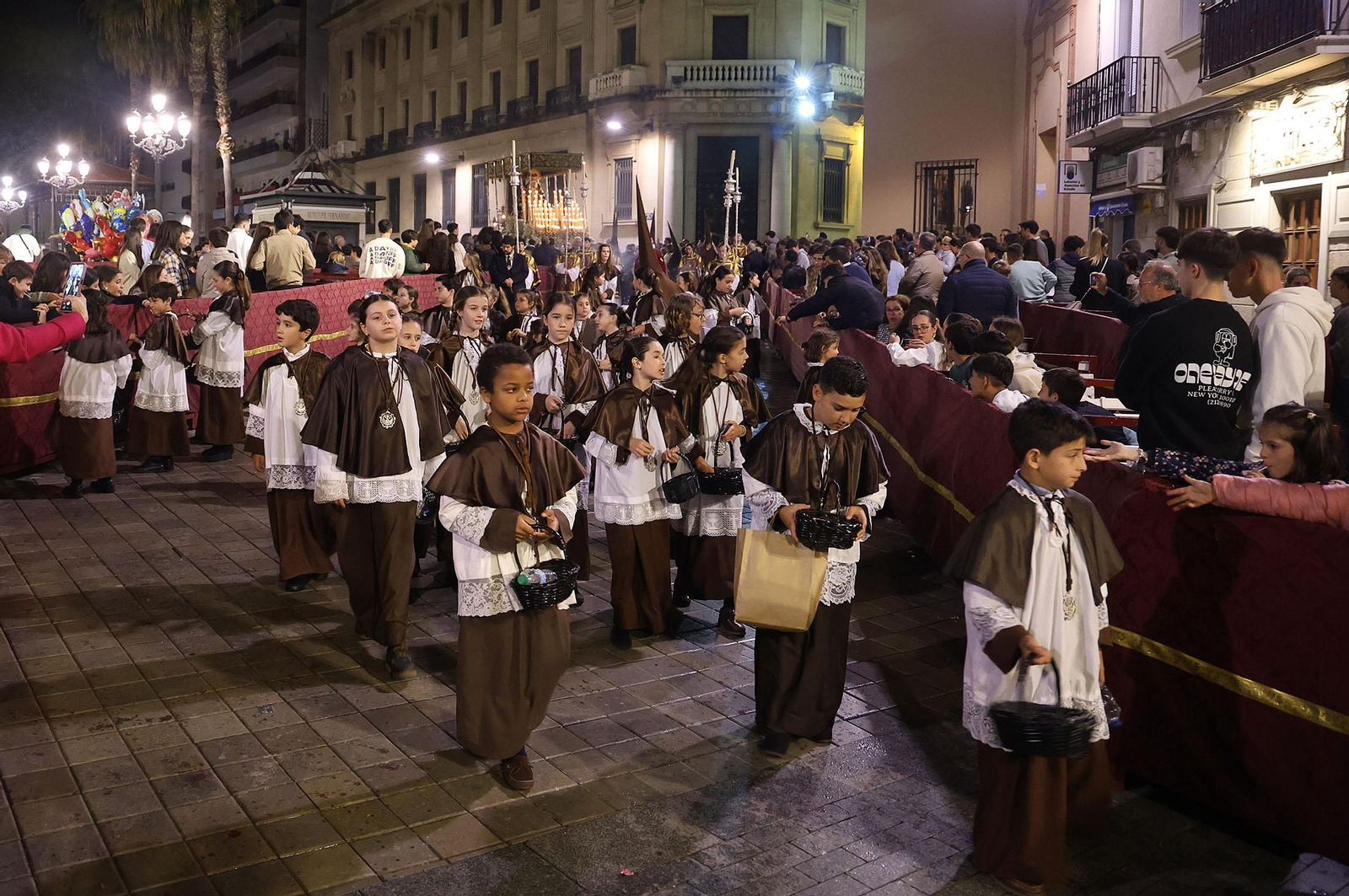 Lunes Santo: Imágenes de la Hermandad del Calvario