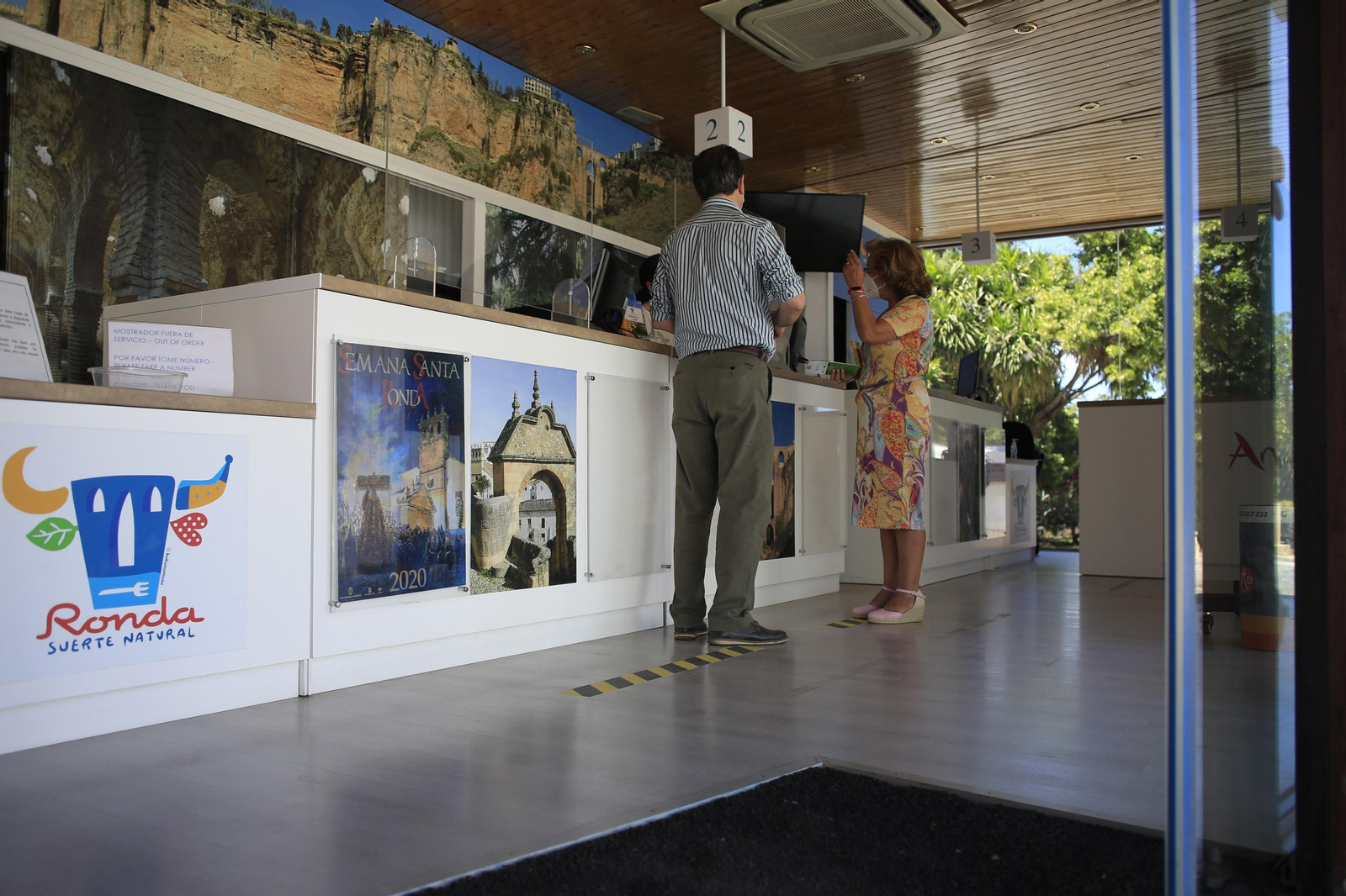 Oficina municipal de turismo tras su apertura