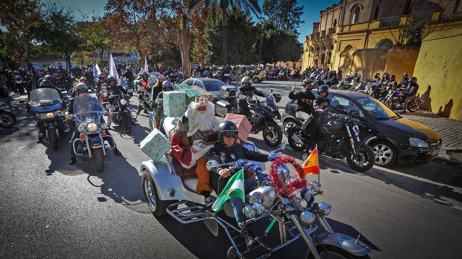 Búscate en la gran motorada solidaria celebrada en Jerez