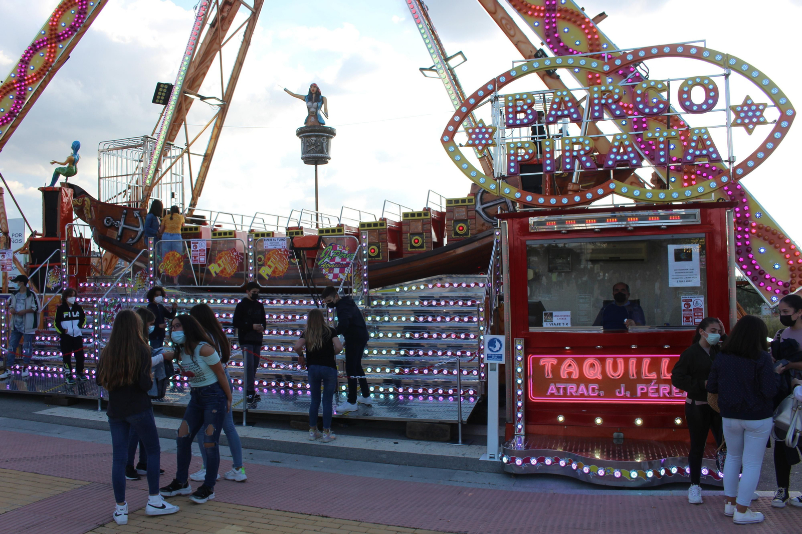 La Feria de la Primavera de Lucena, en fotografías