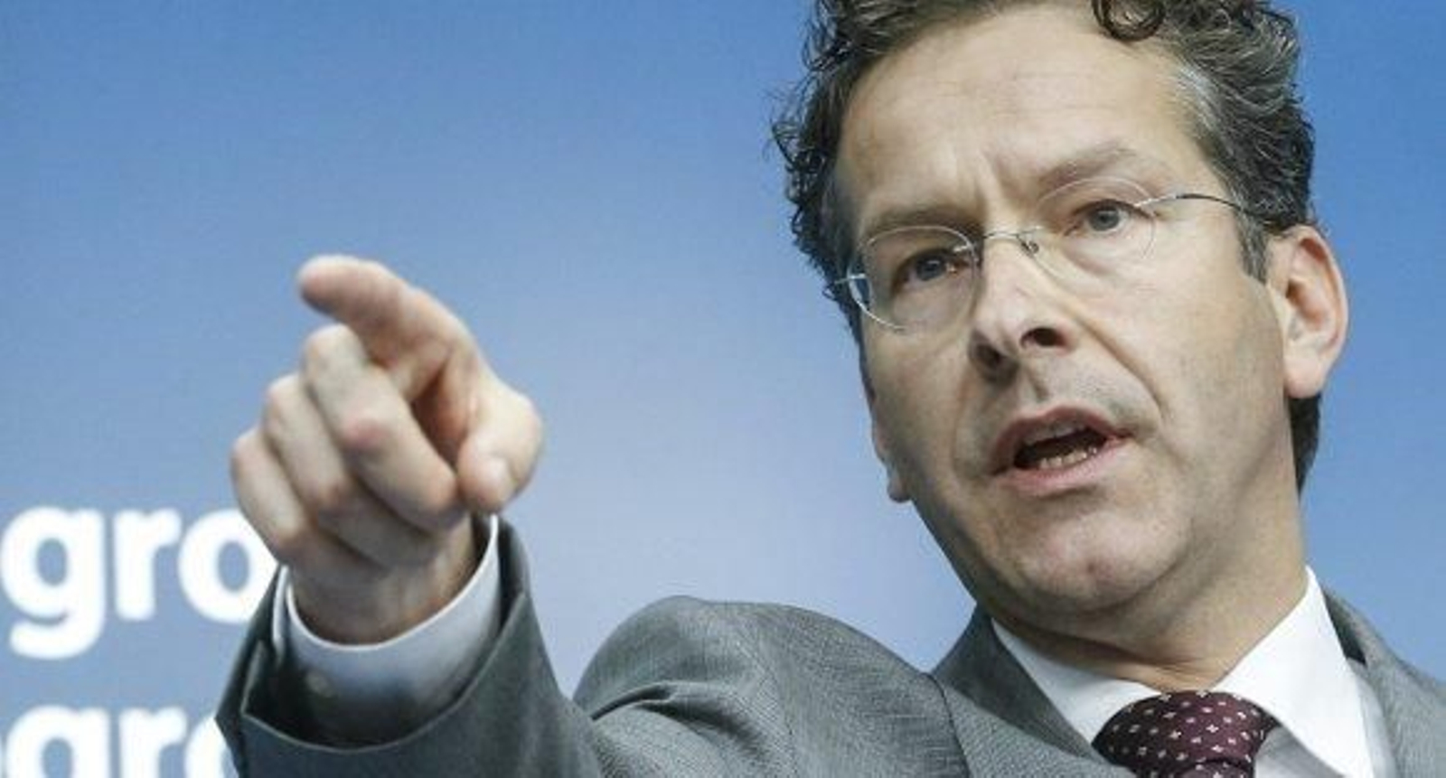 El Eurogrupo advierte que Atenas saldrá del euro si vence el 'no'