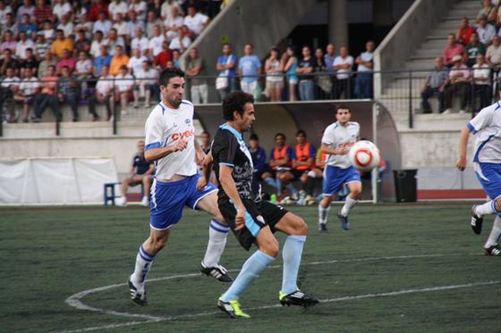 El San Fernando tendrá que buscar la remontada en el Juegos Iberoamericanos 2010 de Bahía Sur tras caer por 3-2 ante el Loja.

Foto: LOF