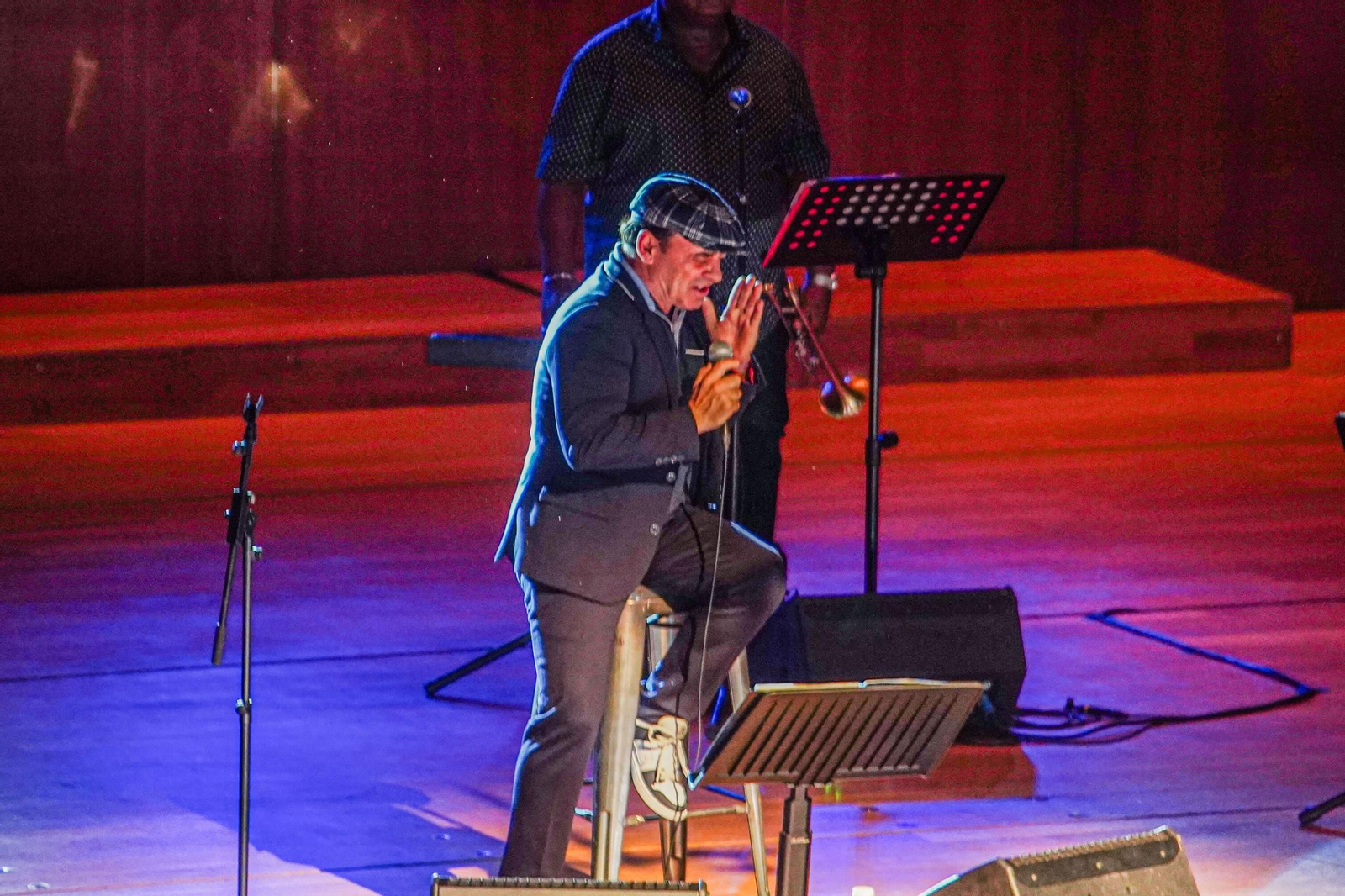 Los mejores momentos del concierto de Zenet