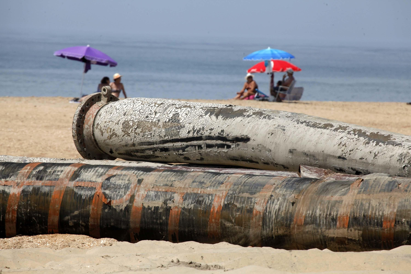 Las imágenes de la recuperación de la playa de La Antilla
