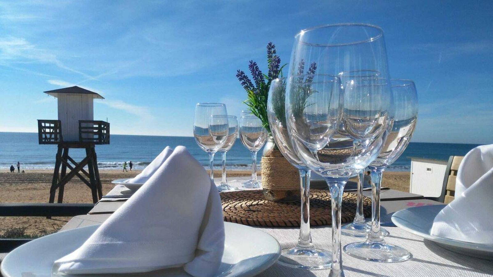 Comer en los mejores chiringuitos de la Costa