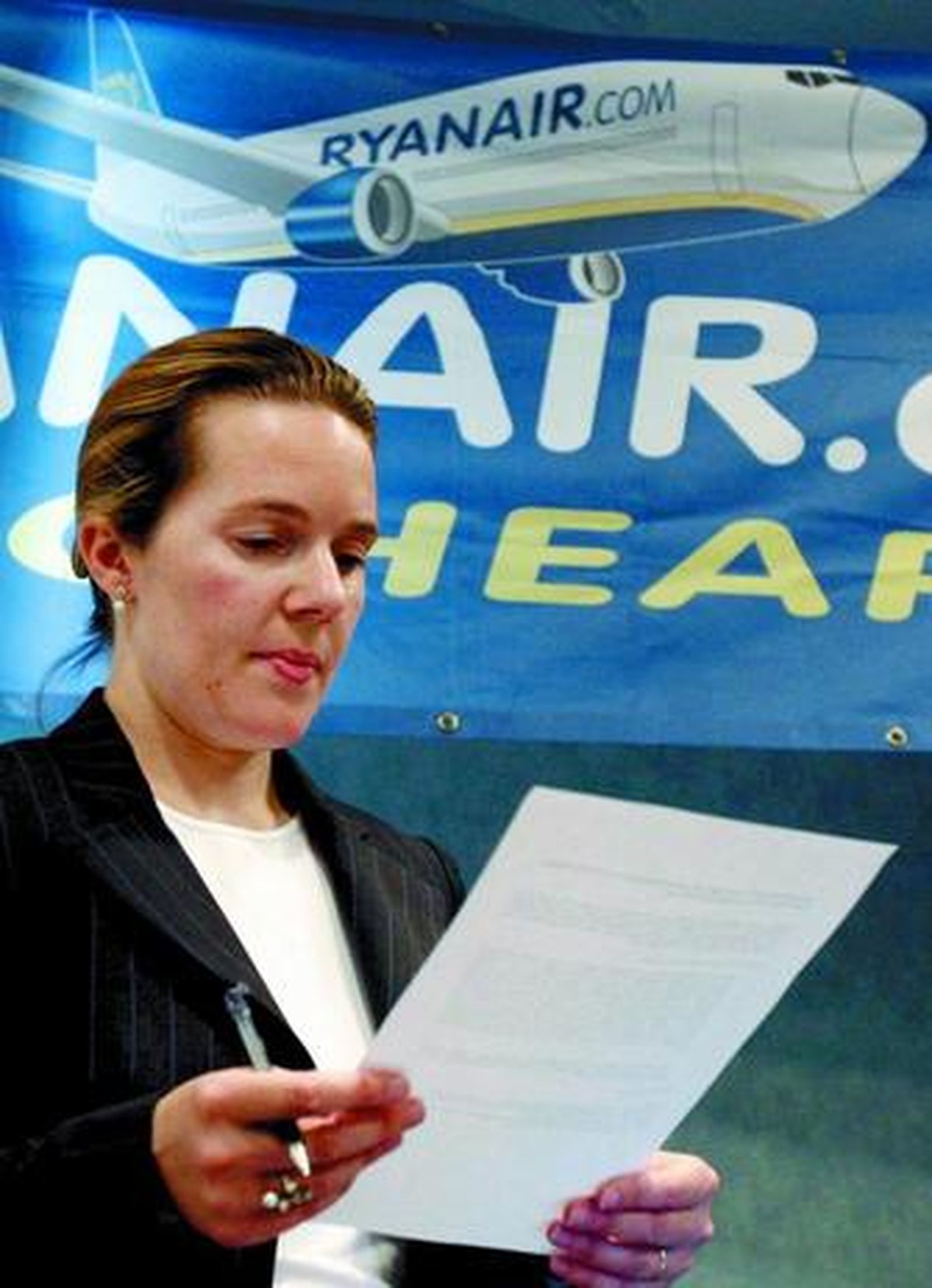 La directora de ventas de Ryanair, Sinead Finn, ayer.