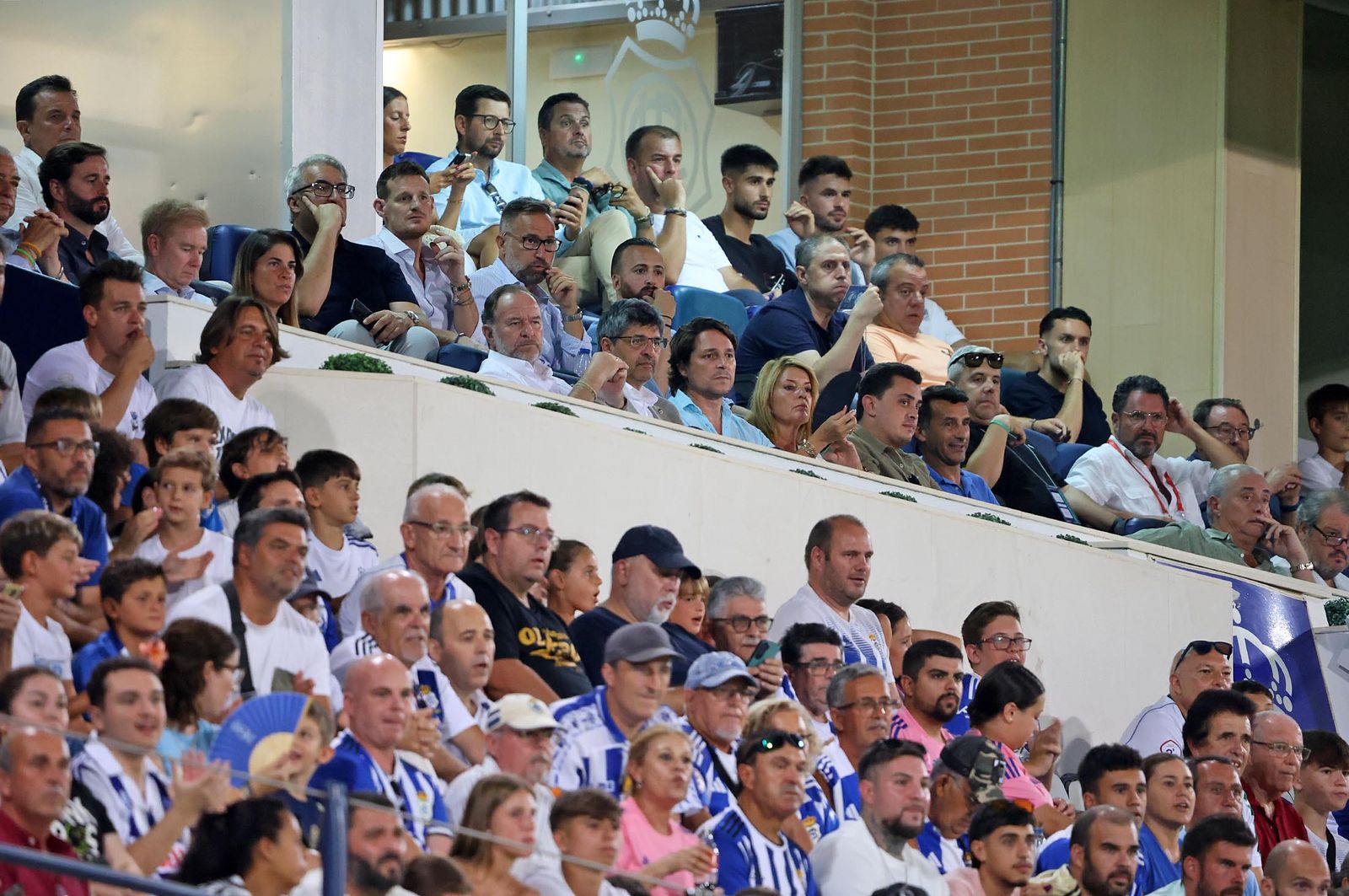 Búscate en las gradas del estadio en la celebración del Trofeo Colombino