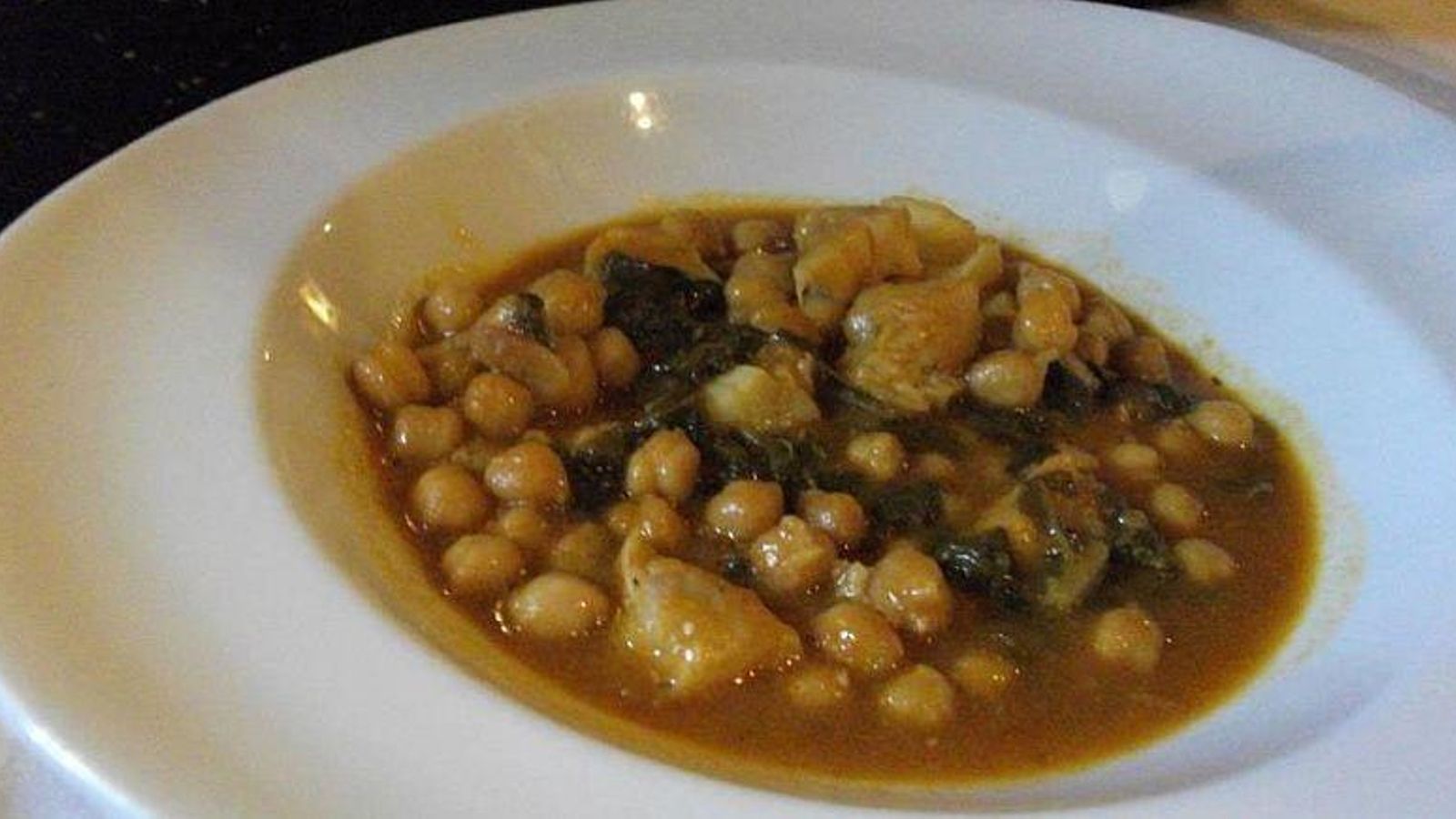 Garbanzos con bacalao