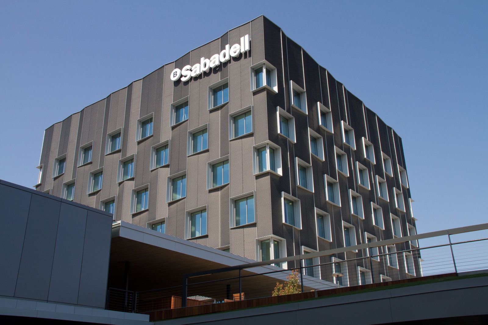 Sede central de Banco Sabadell situada en San Cugat del Vallés (Barcelona).