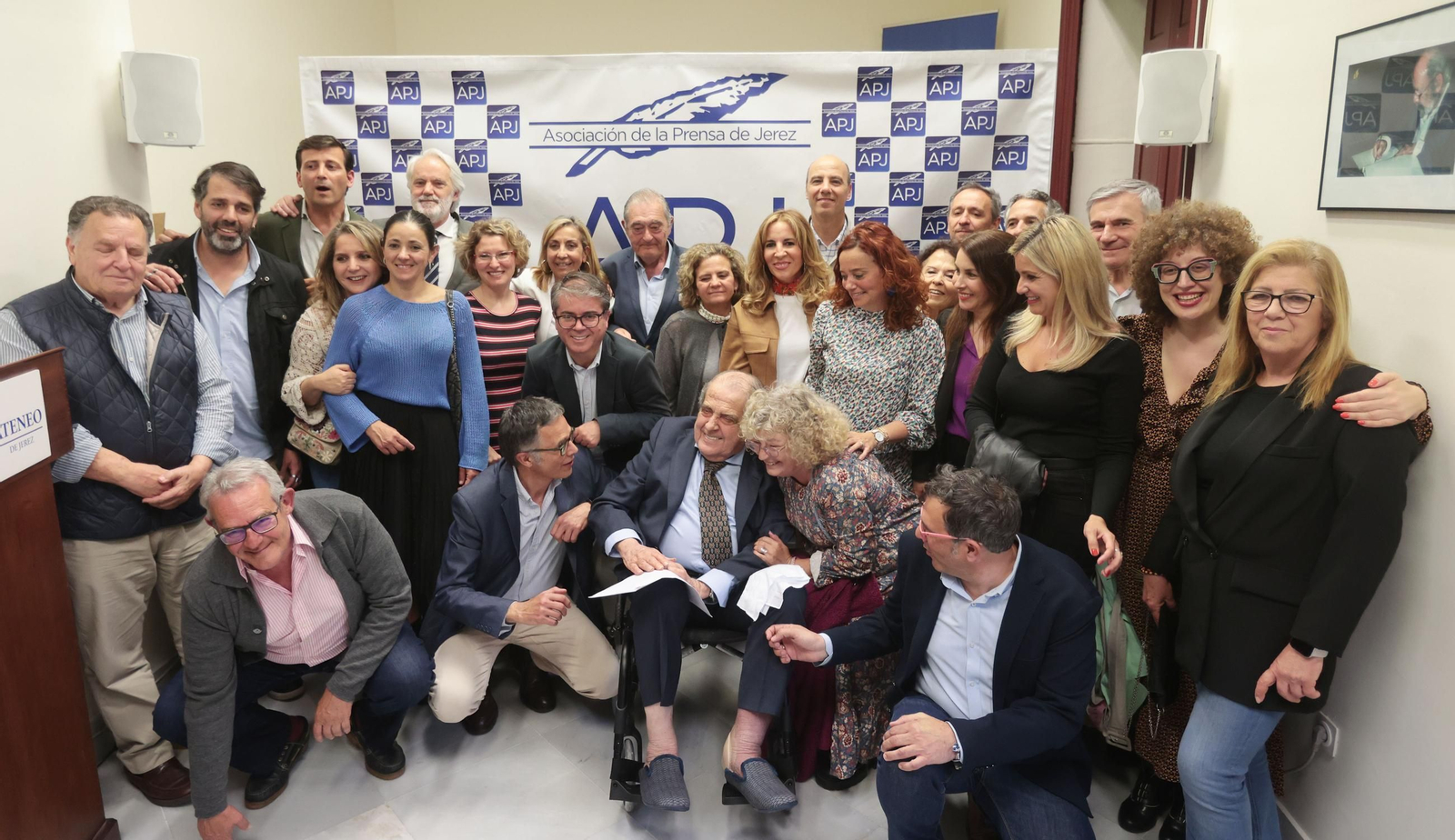 Imágenes del homenaje a Jerónimo Roldán de la Asociación de la Prensa de Jerez