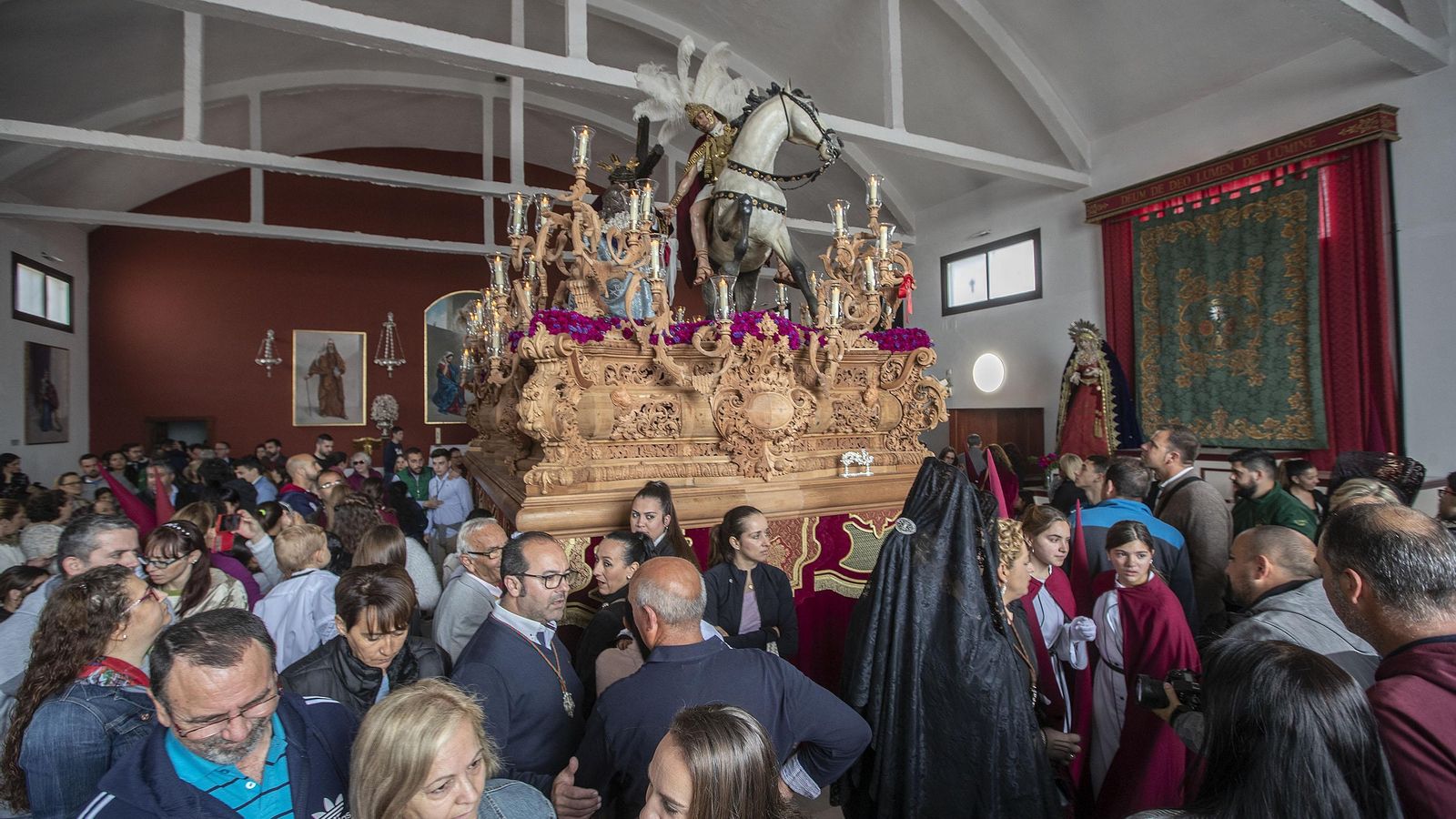 Imágenes de Tres Caídas, la primera salida frustrada del Jueves Santo
