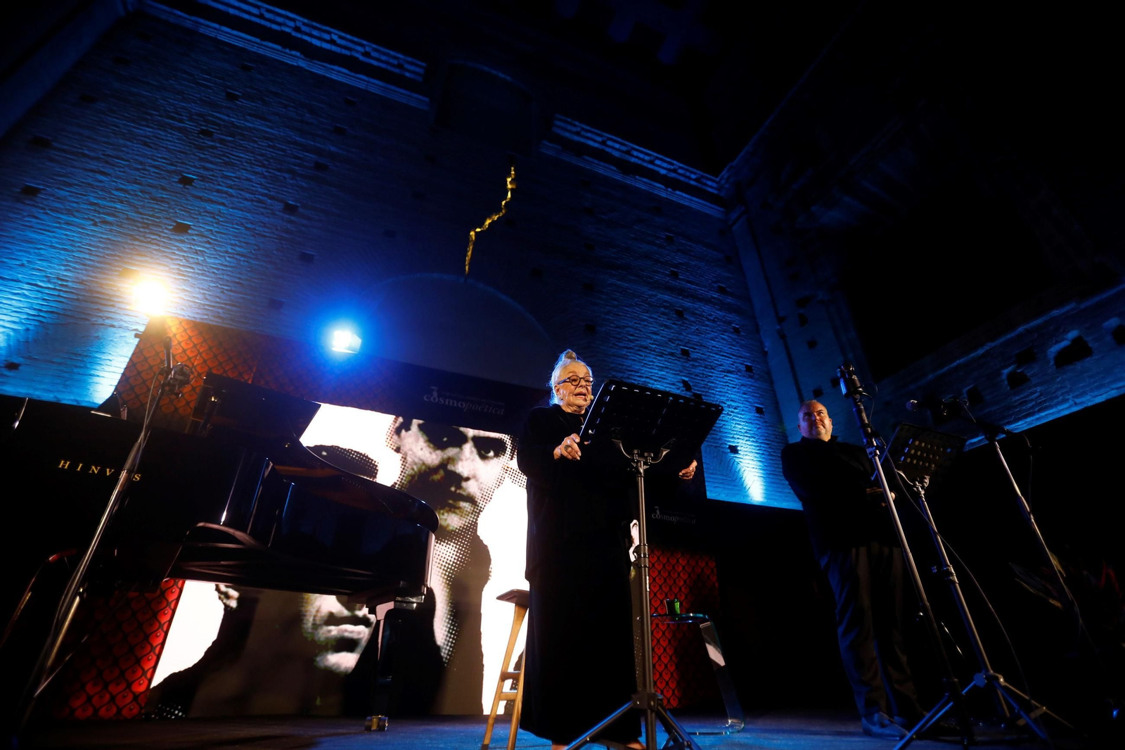 El homenaje de Lola Herrera a sus poetas predilectos en Cosmopoética, en imágenes