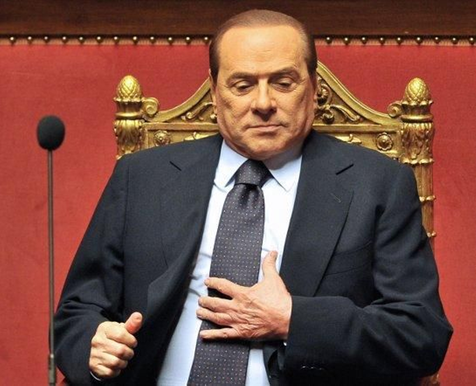 Berlusconi anuncia primarias para elegir al candidato a las elecciones