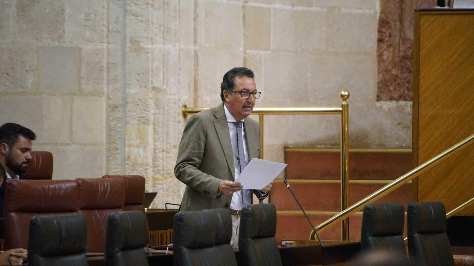Manuel Andrés González en el Parlamento de Andalucía.