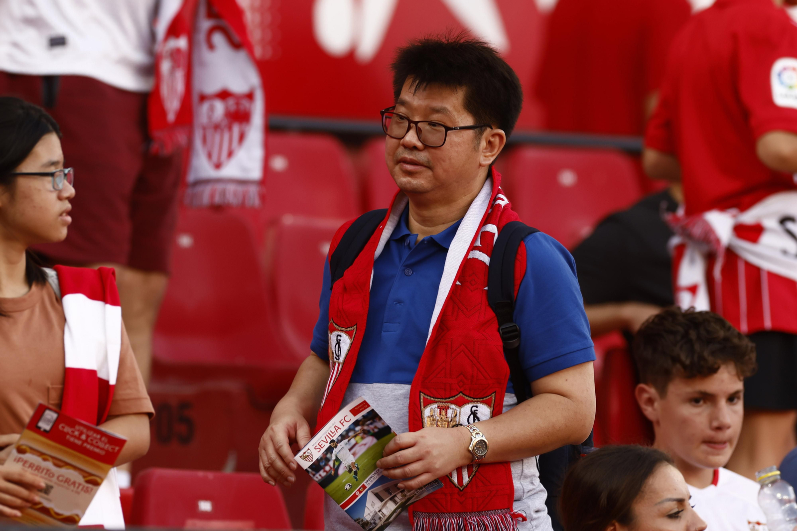 Búscate en las fotos del Sevilla-Valencia