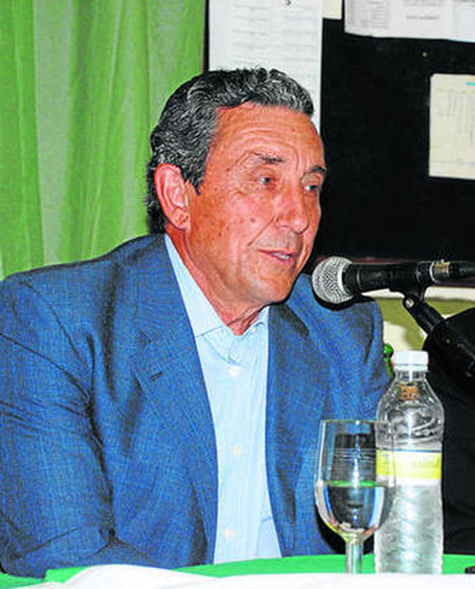 Fernando Cuadri, en su papel de conferenciante .