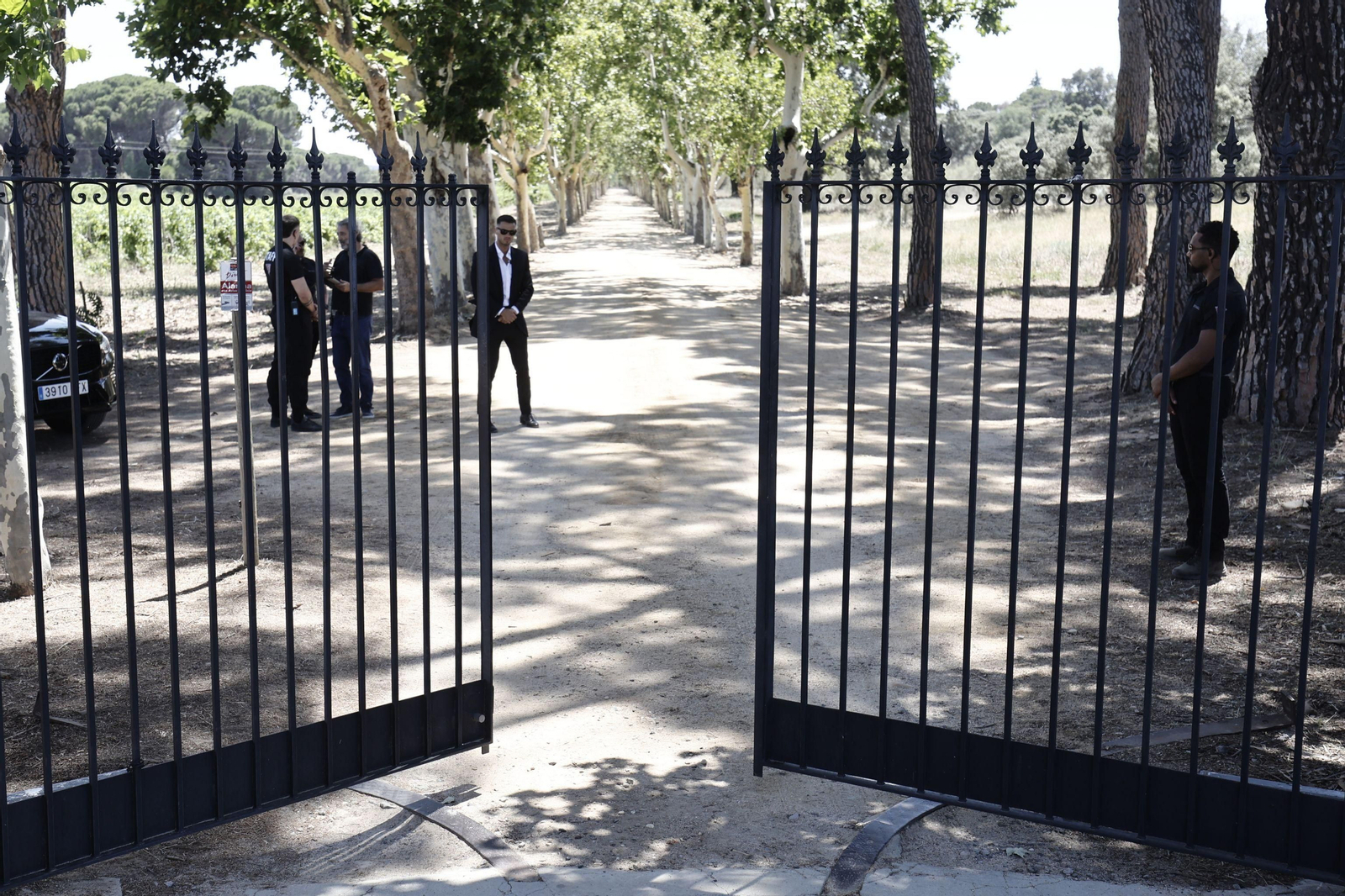El control de acceso a la entrada de la finca El Rincón. El control de acceso a la entrada de la finca El Rincón.