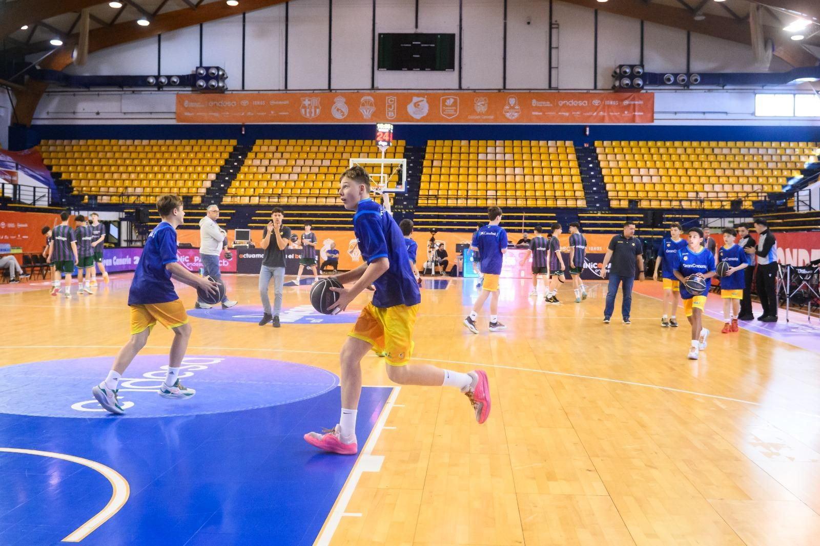 Un gran Unicaja bordea las semifinales en la Minicopa (94-86)