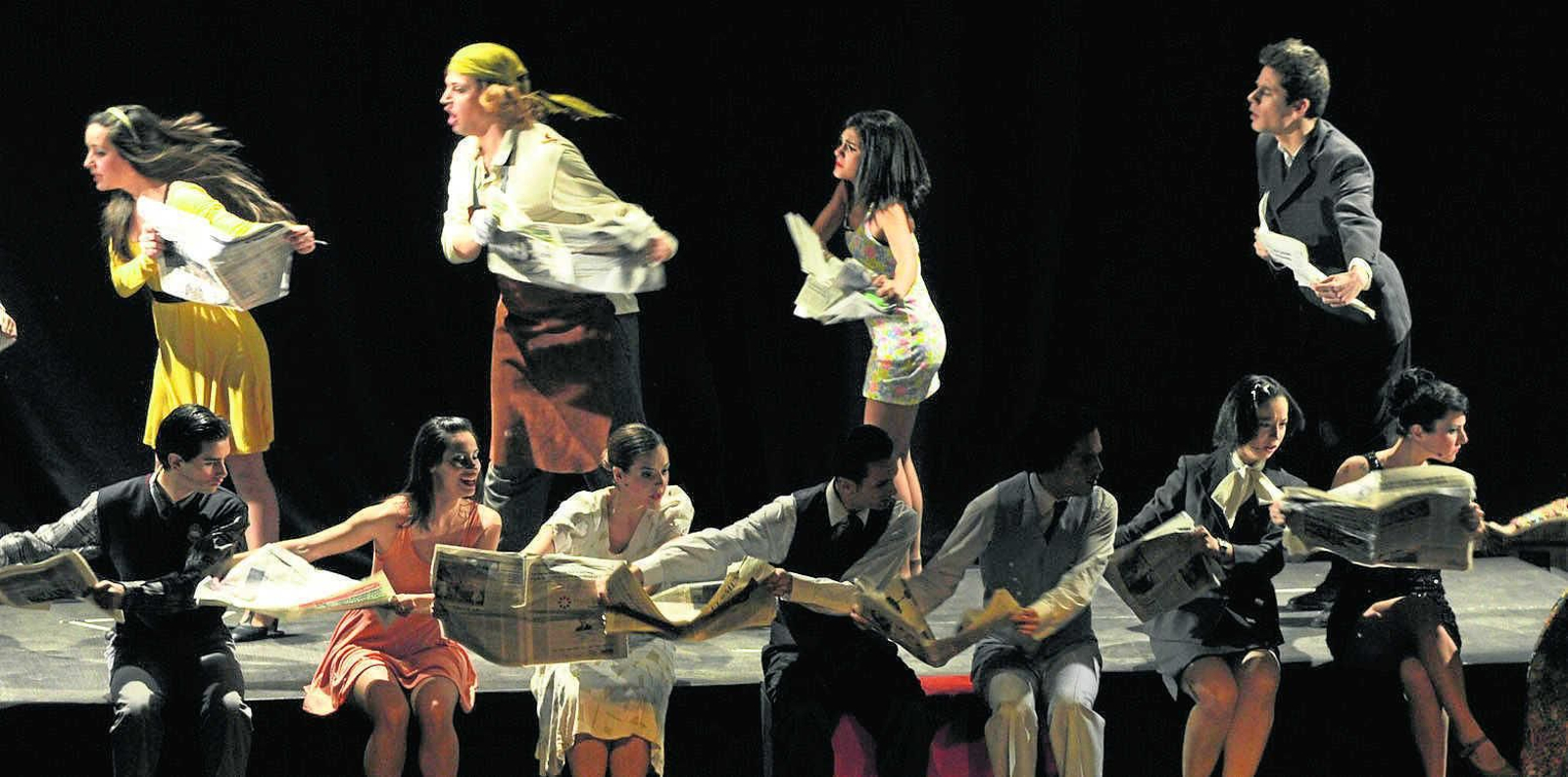 Representación de la comedia 'Un muerto con suerte' (2012) en el teatro de la Escuela Superior de Arte Dramático de Málaga.