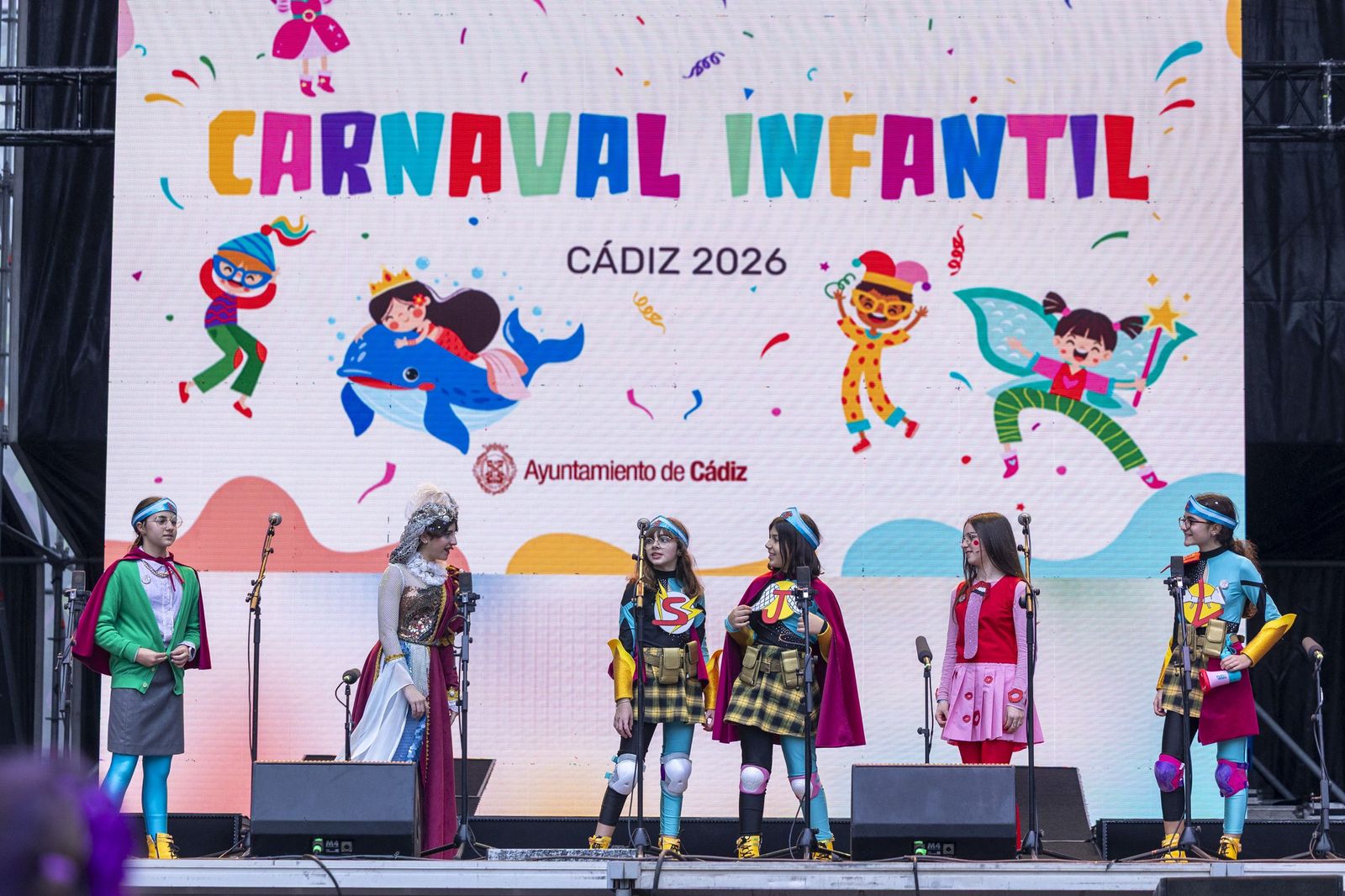 El Carnaval en la calle calienta motores: pregón infantil y concierto en San Antonio