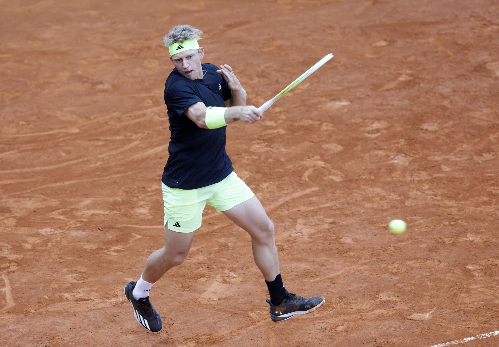 Alejandro Davidovich remonta ante Ben Shelton y progresa en Montecarlo
