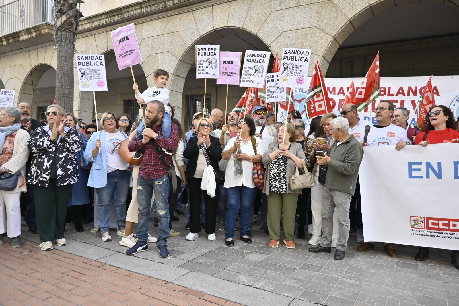 Imágenes de la concentración por una sanidad pública