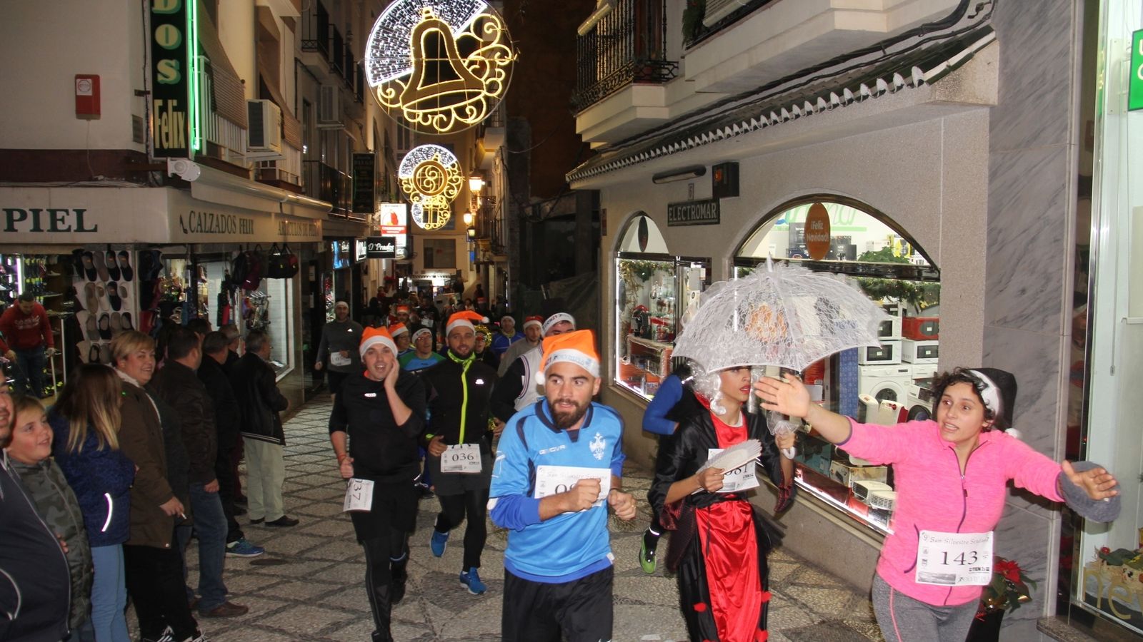 Por el centro de Almuñécar.