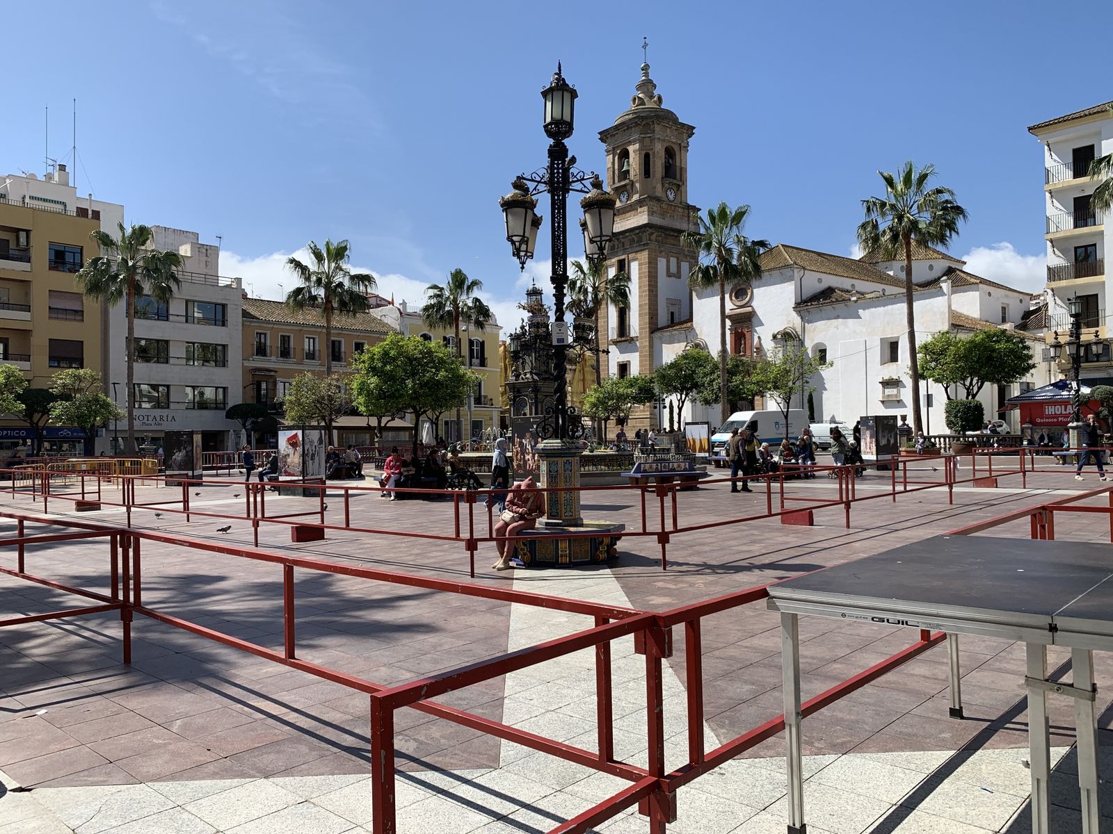 Parte de la instalación de la carrera oficial en la Plaza Alta, este miércoles.