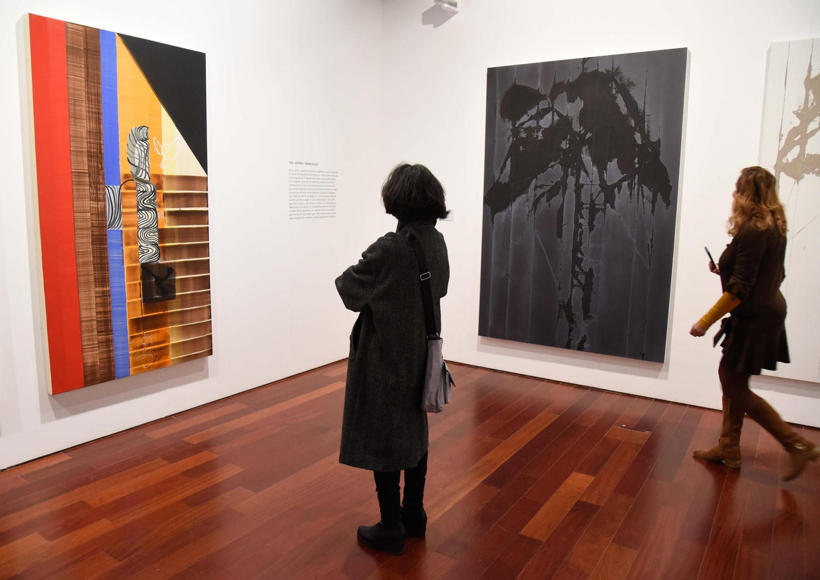 Luis Gordillo, Juan Uslé y Secundino Hernández inauguran la exposición Trifásico