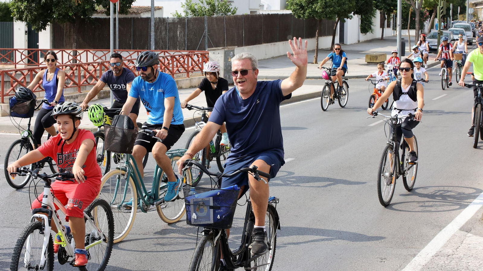 Búscate en el Día de la Bici Amistad por Jerez