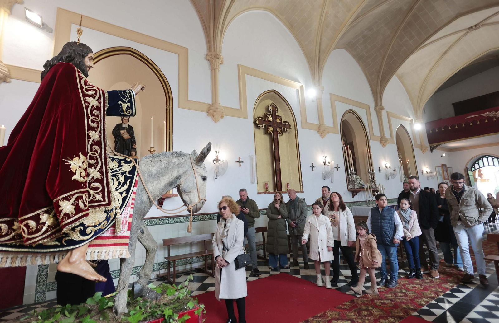 Imágenes de los Besapiés y Besamanos del segundo domingo de Cuaresma en Jerez