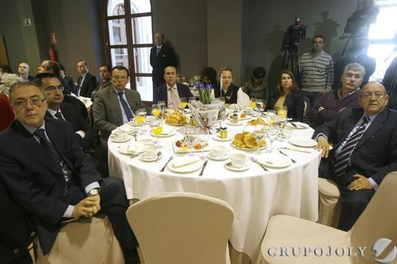 José Luis Molina, Juan María Moreno, José Luis Tejada, Aurelio Romero, Felicidad Rodríguez, Inmaculada Olivero, Juan Carlos Fernández-Llebrez y Álvaro Osborne.

Foto: Joaquin Pino
